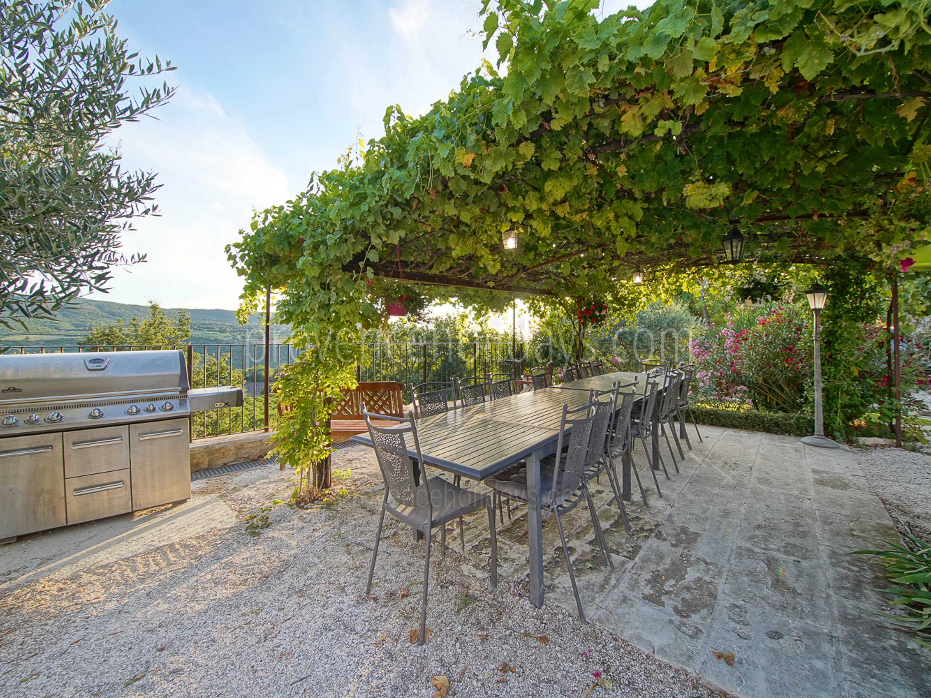9 - Mas Castillon: Villa: Exterior