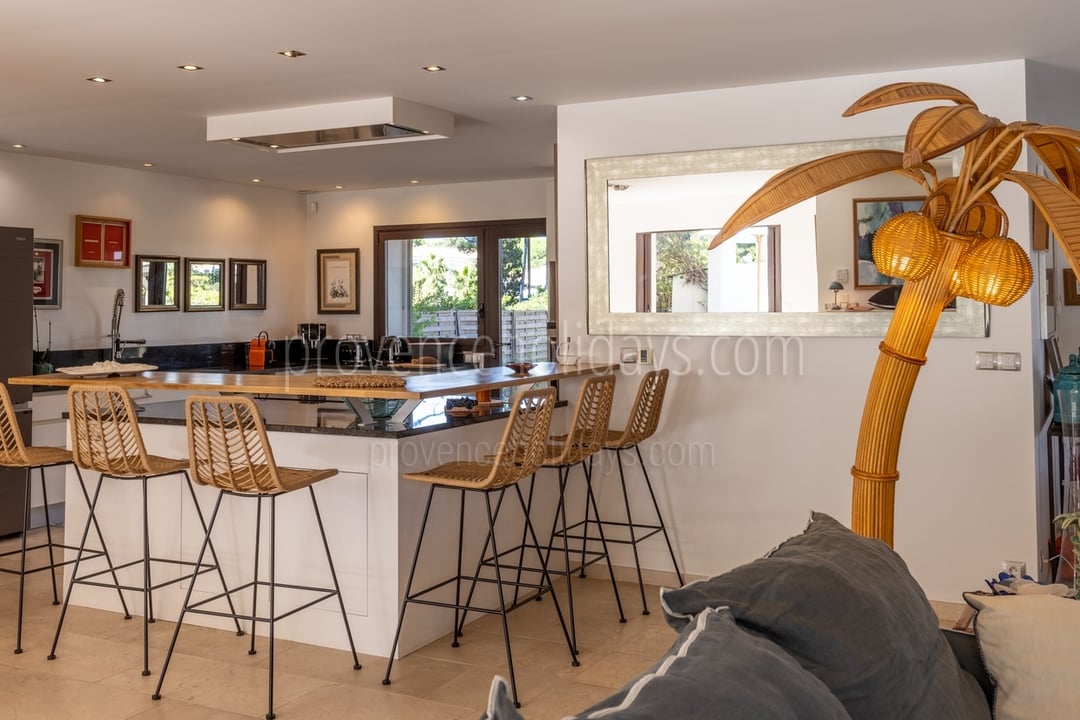 15 - Villa Corail: Villa: Interior