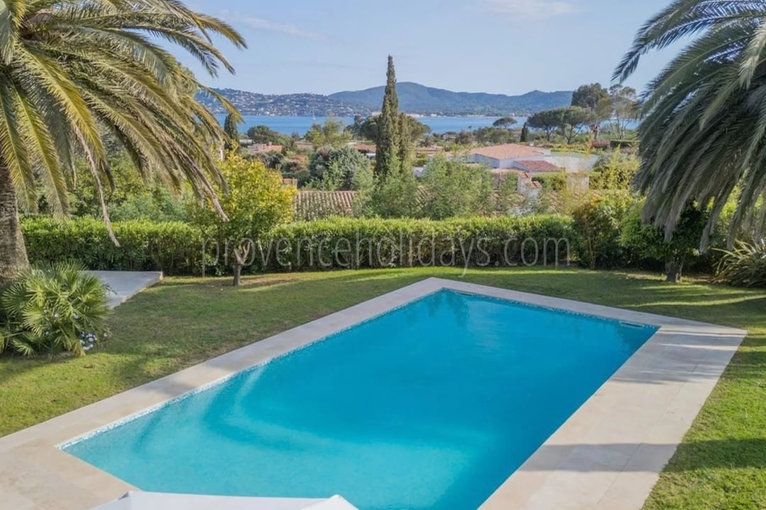 Villa mit Panoramablick auf den Golf von Saint-Tropez in Grimaud - Schwimmbad