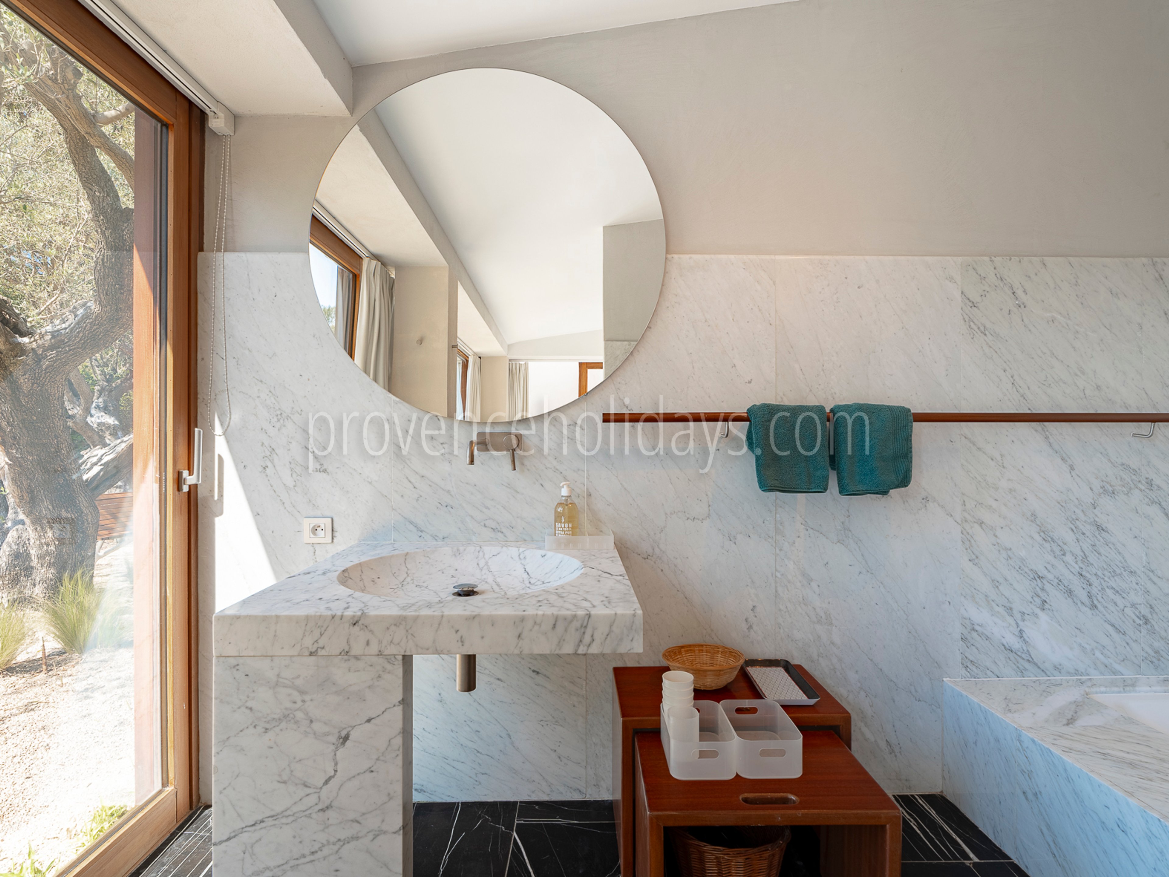 32 - Villa Tahiti: Villa: Bathroom