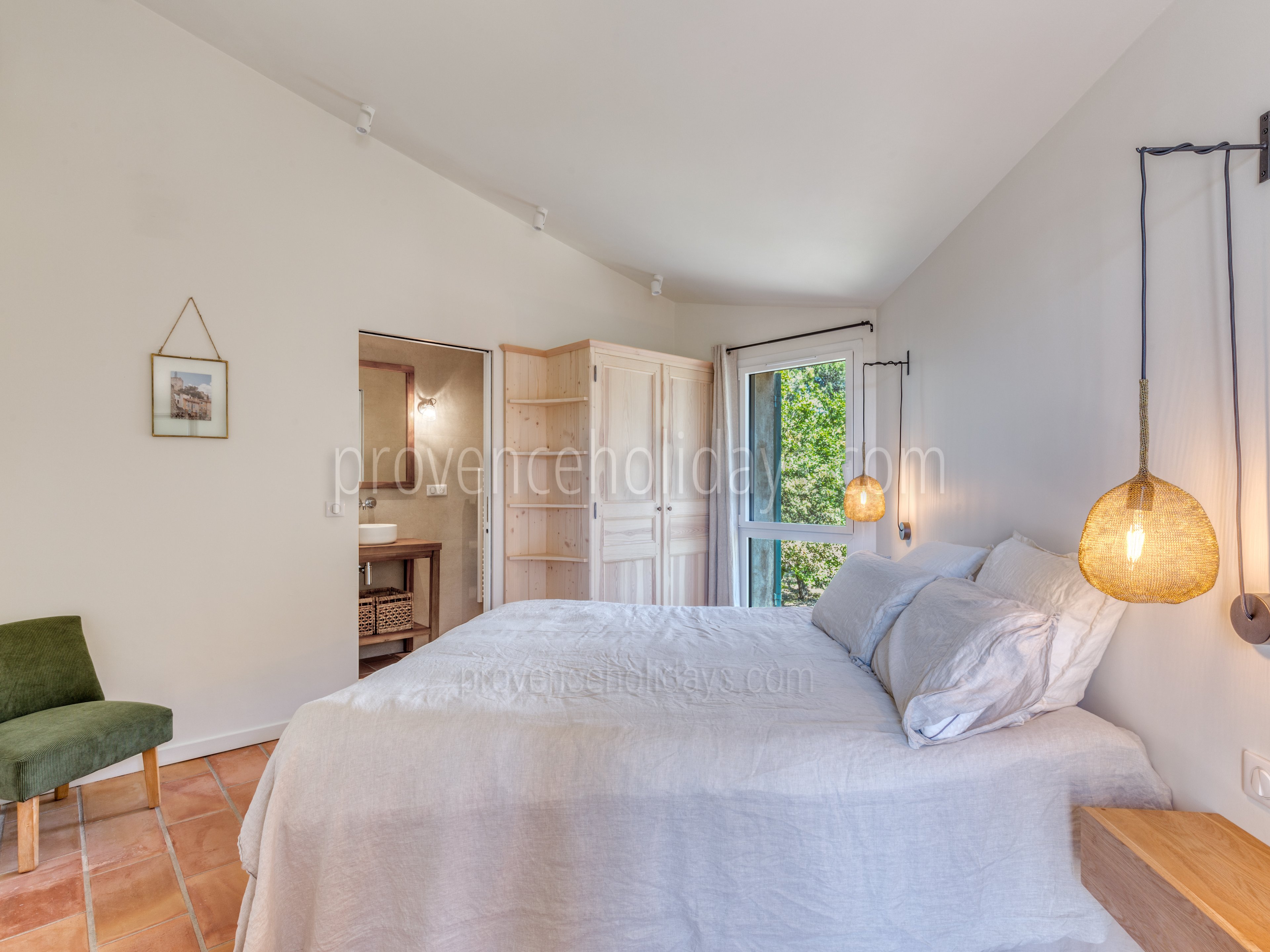 15 - L\'Escapade en Provence: Villa: Bedroom