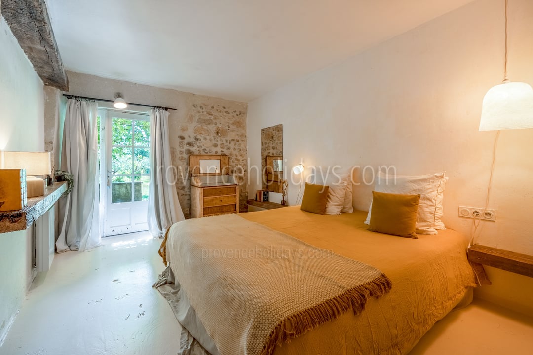 26 - Mas des Champs: Villa: Bedroom