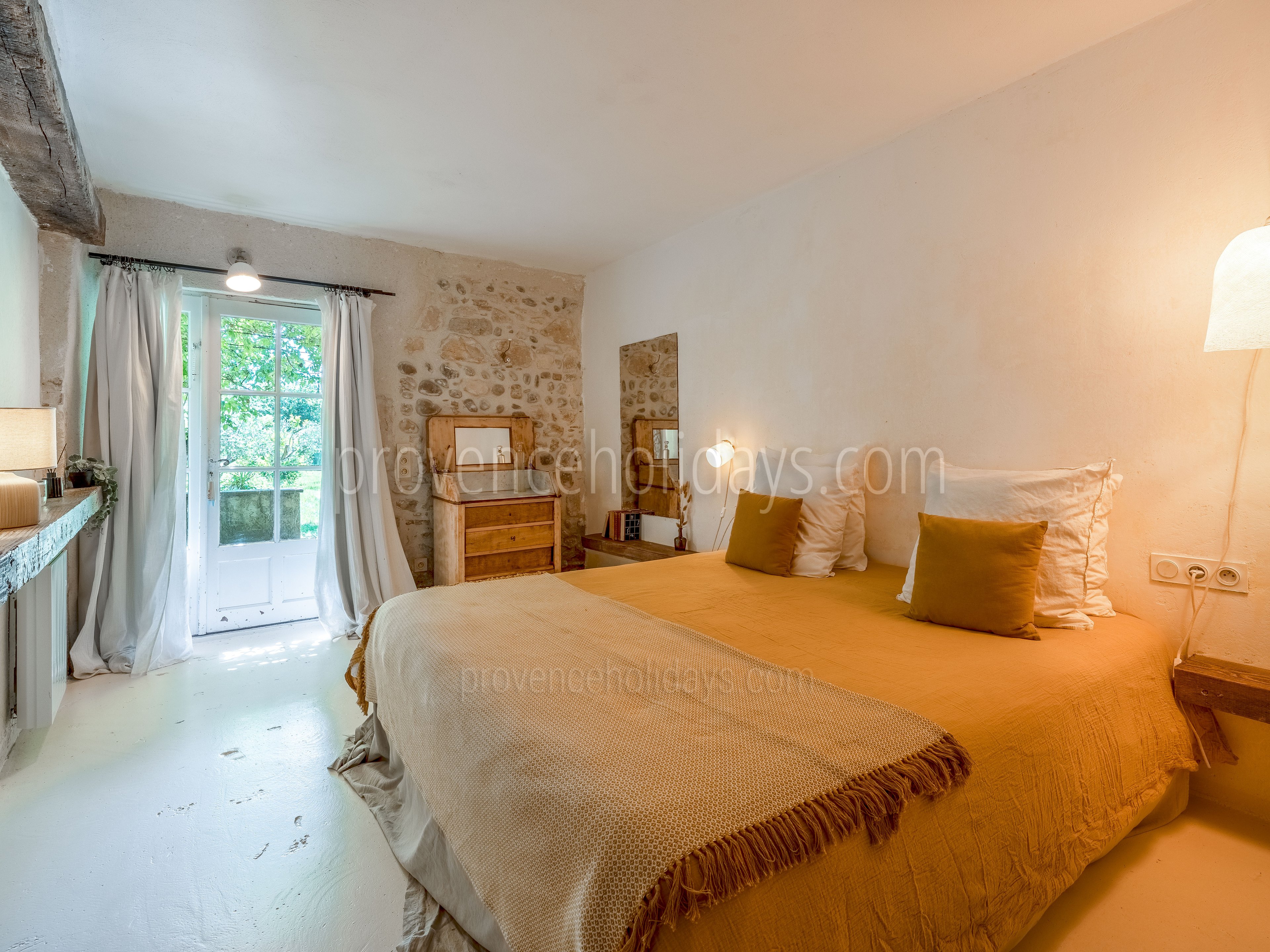 26 - Mas des Champs: Villa: Bedroom