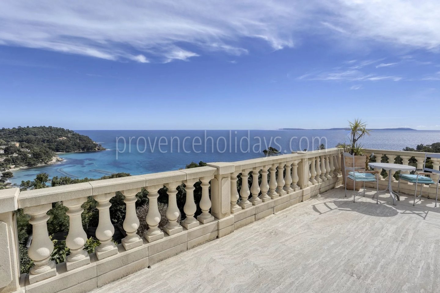 8 - Villa avec jardin arboré à Rayol-Canadel-sur-Mer: Villa: Exterior