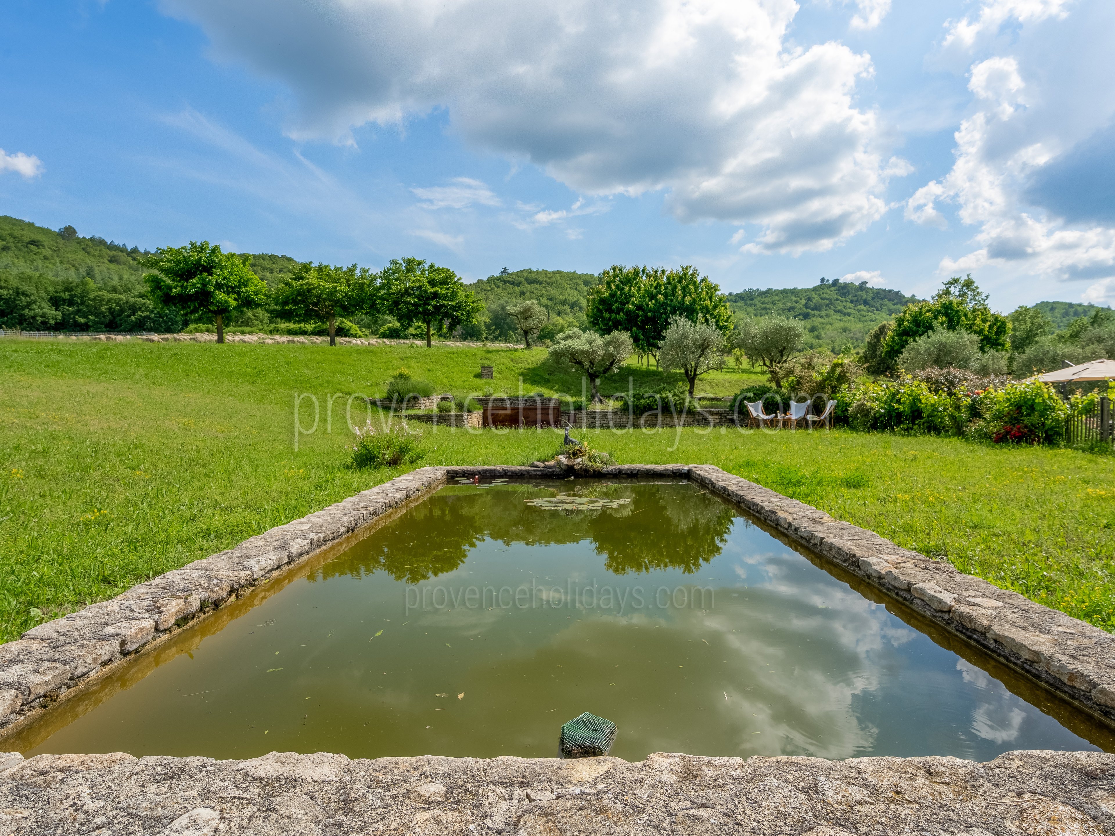 24 - La Bastide Neuve: Villa: Exterior