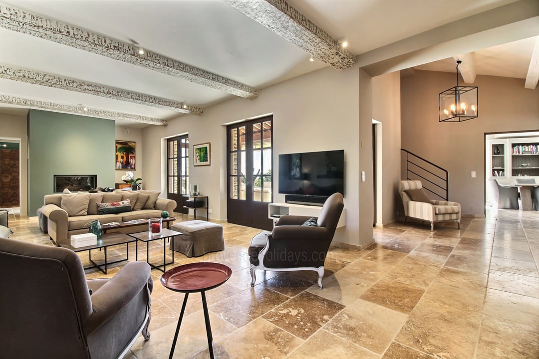 27 - Mas des Fonts: Villa: Interior