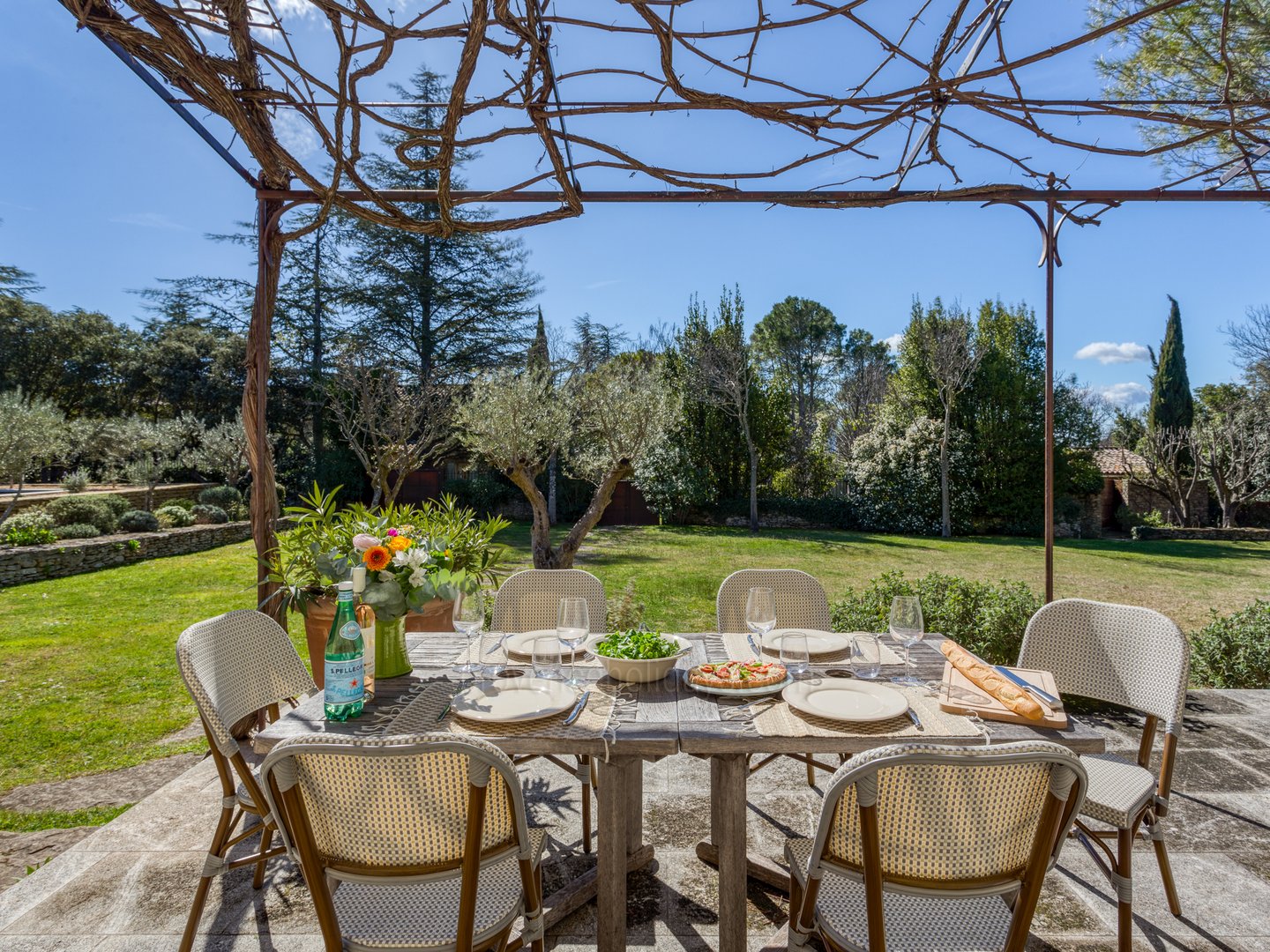 15 - Le Mas de l\'Ouest: Villa: Exterior