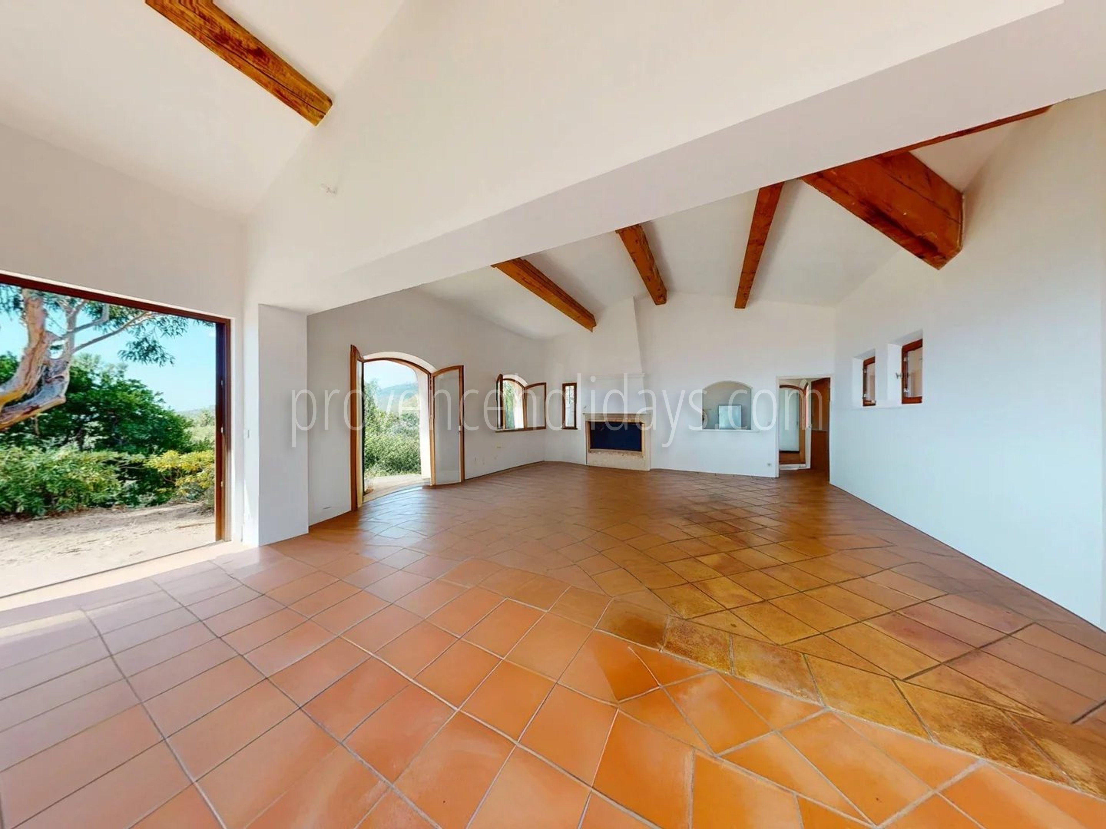 10 - Te renoveren villa in Rayol-Canadel-sur-Mer: Villa: Interior