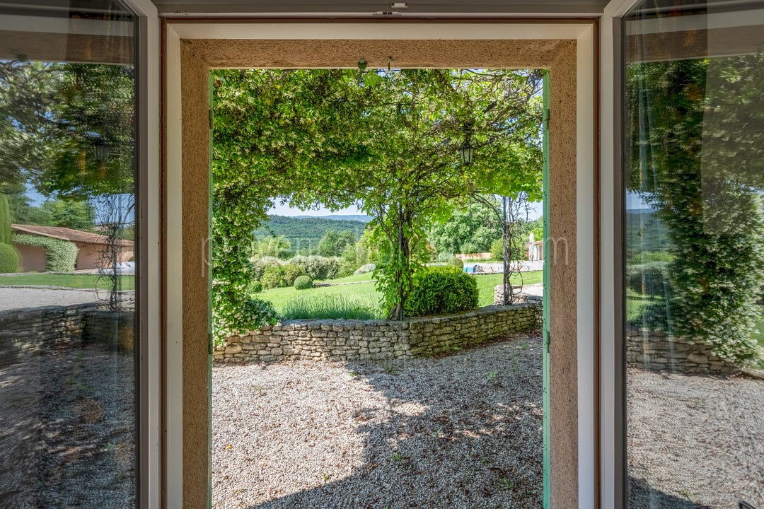 26 - Villa Goult: Villa: Exterior