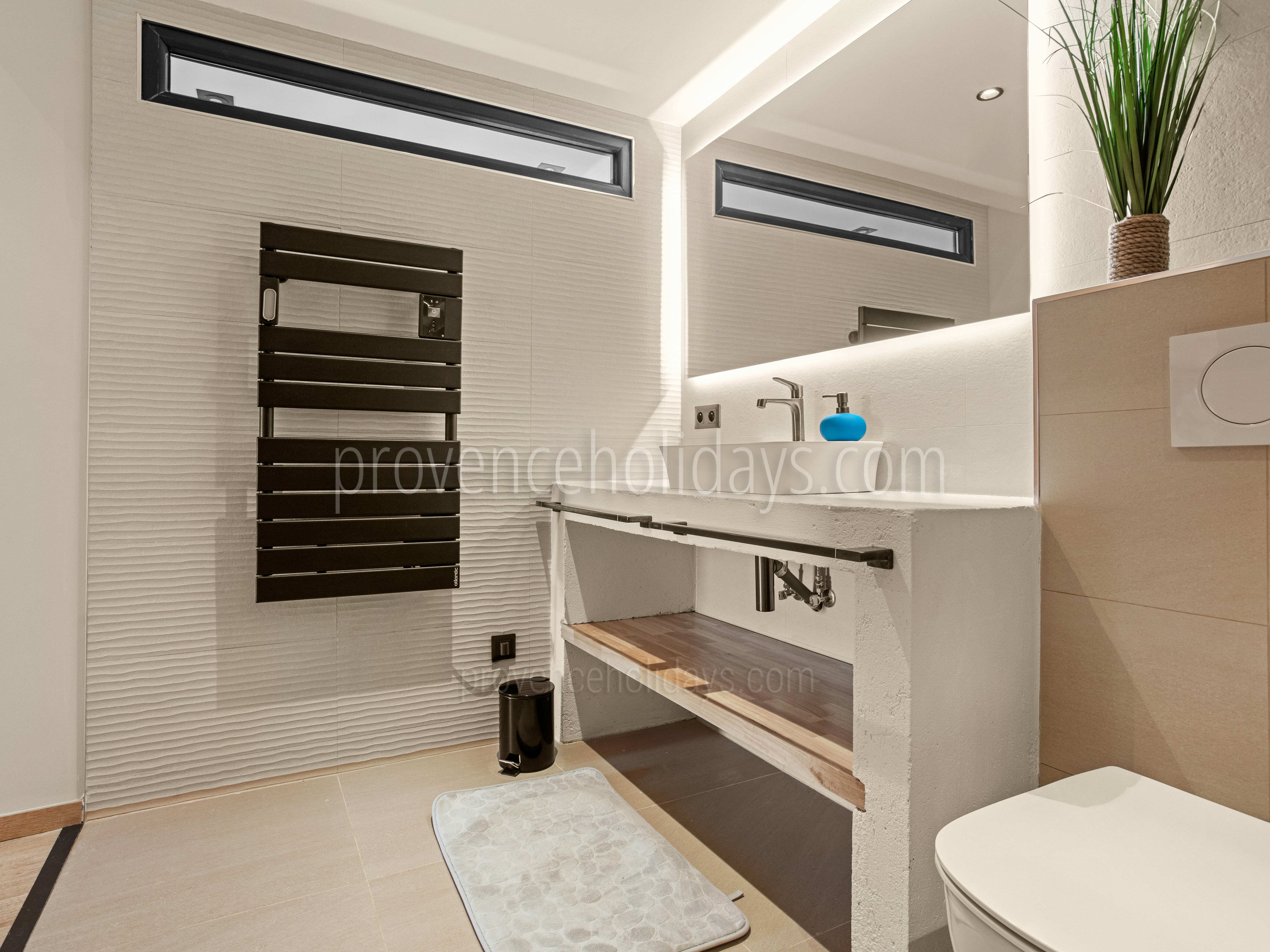 19 - Villa Caume: Villa: Bathroom