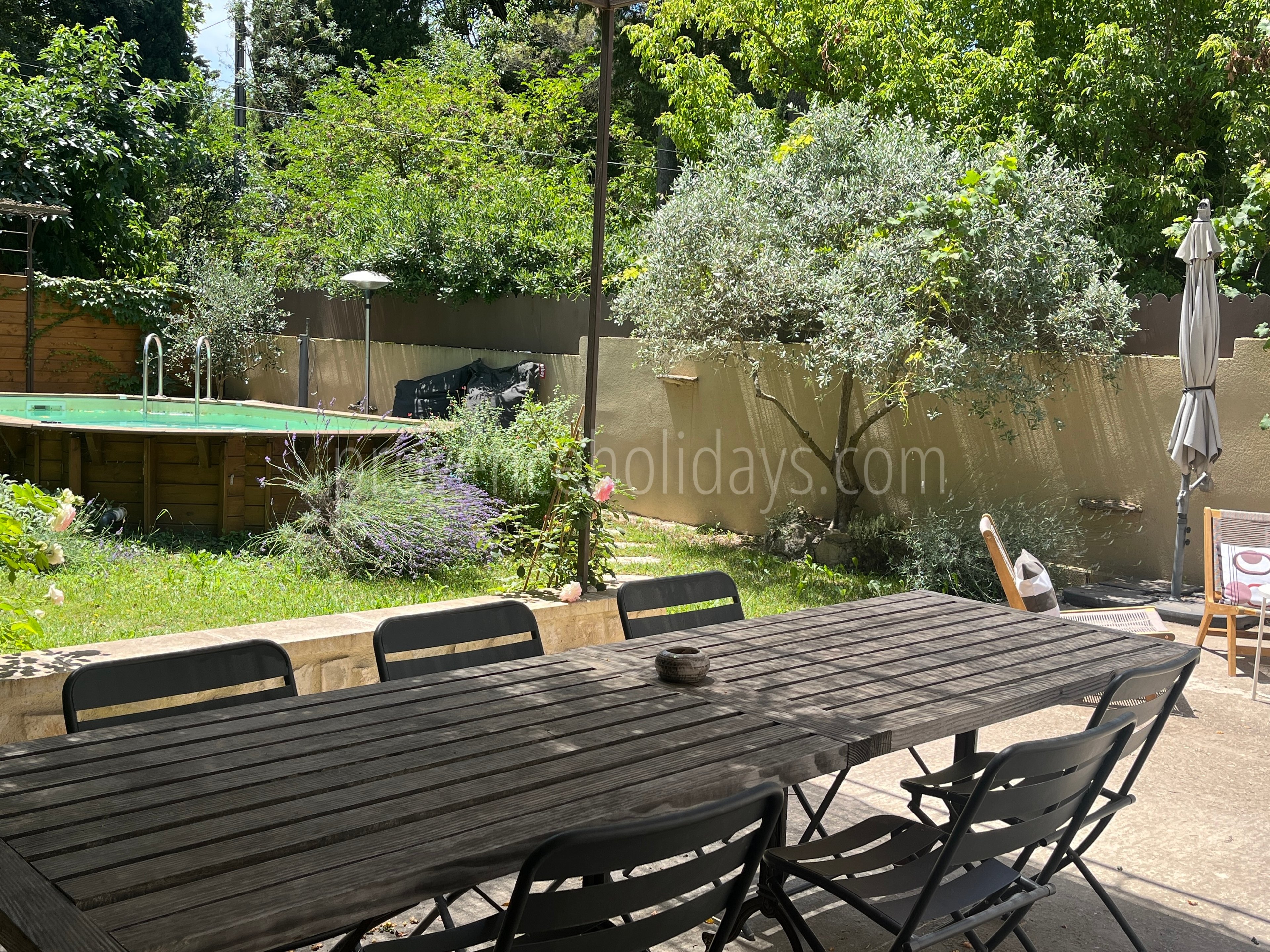 4 - L\'Atelier Provençal: Villa: Exterior