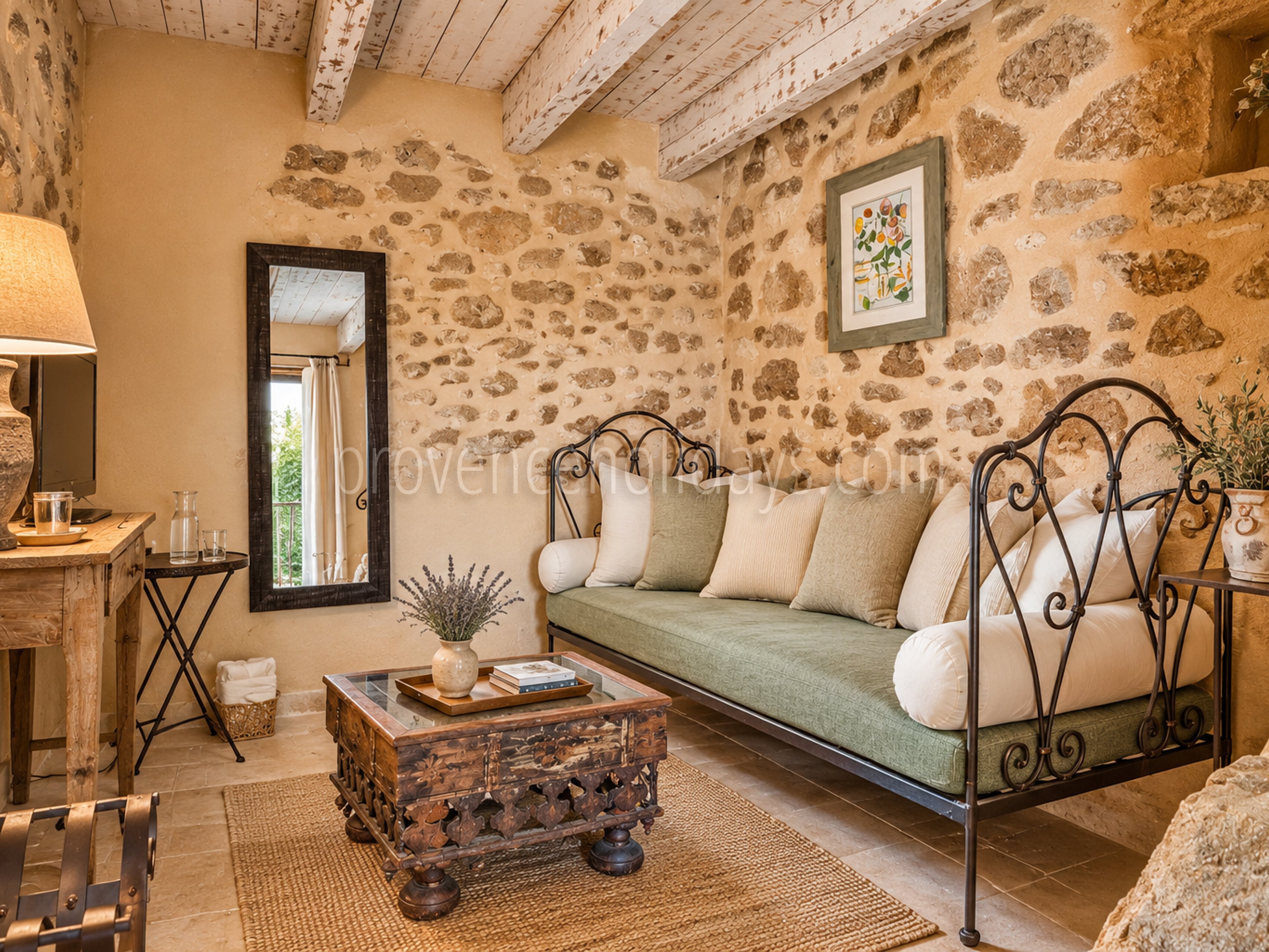 26 - Mas de Beaumes: Villa: Bedroom
