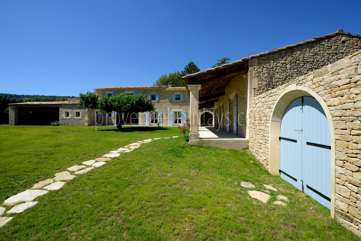 43 - Mas du Bois d\'Or: Villa: Exterior