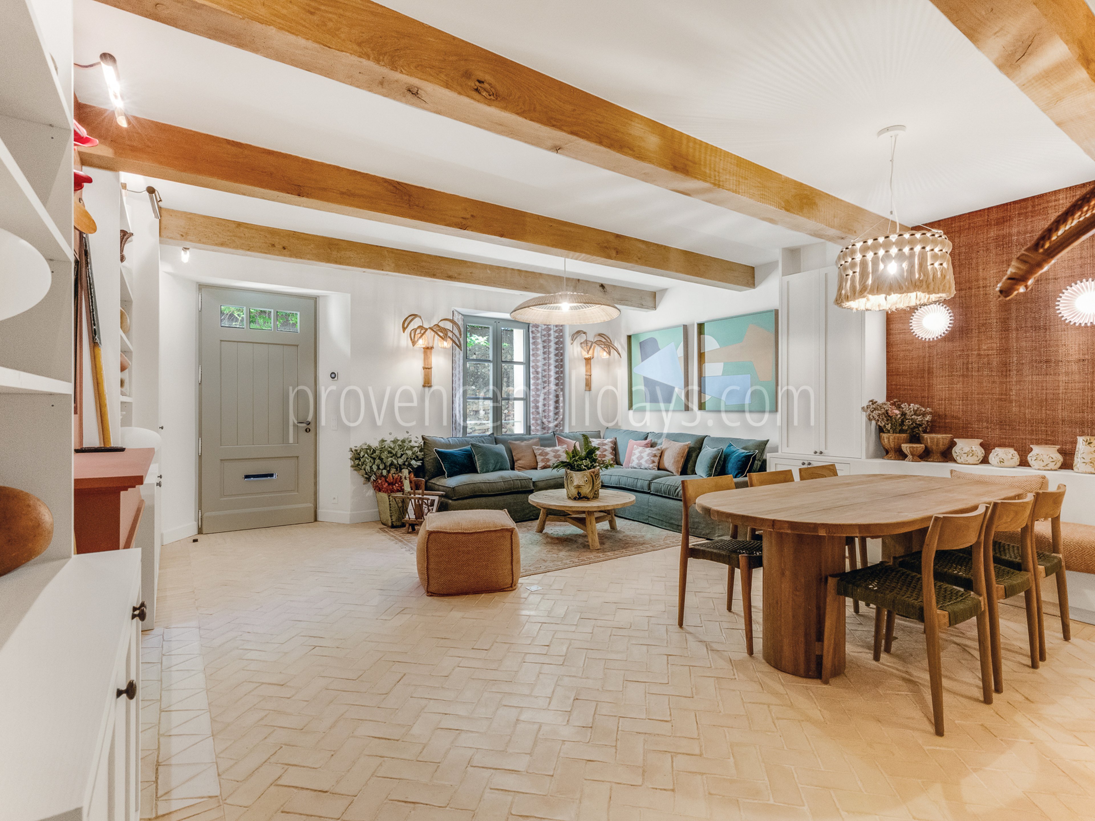 11 - La Tropézienne: Villa: Interior