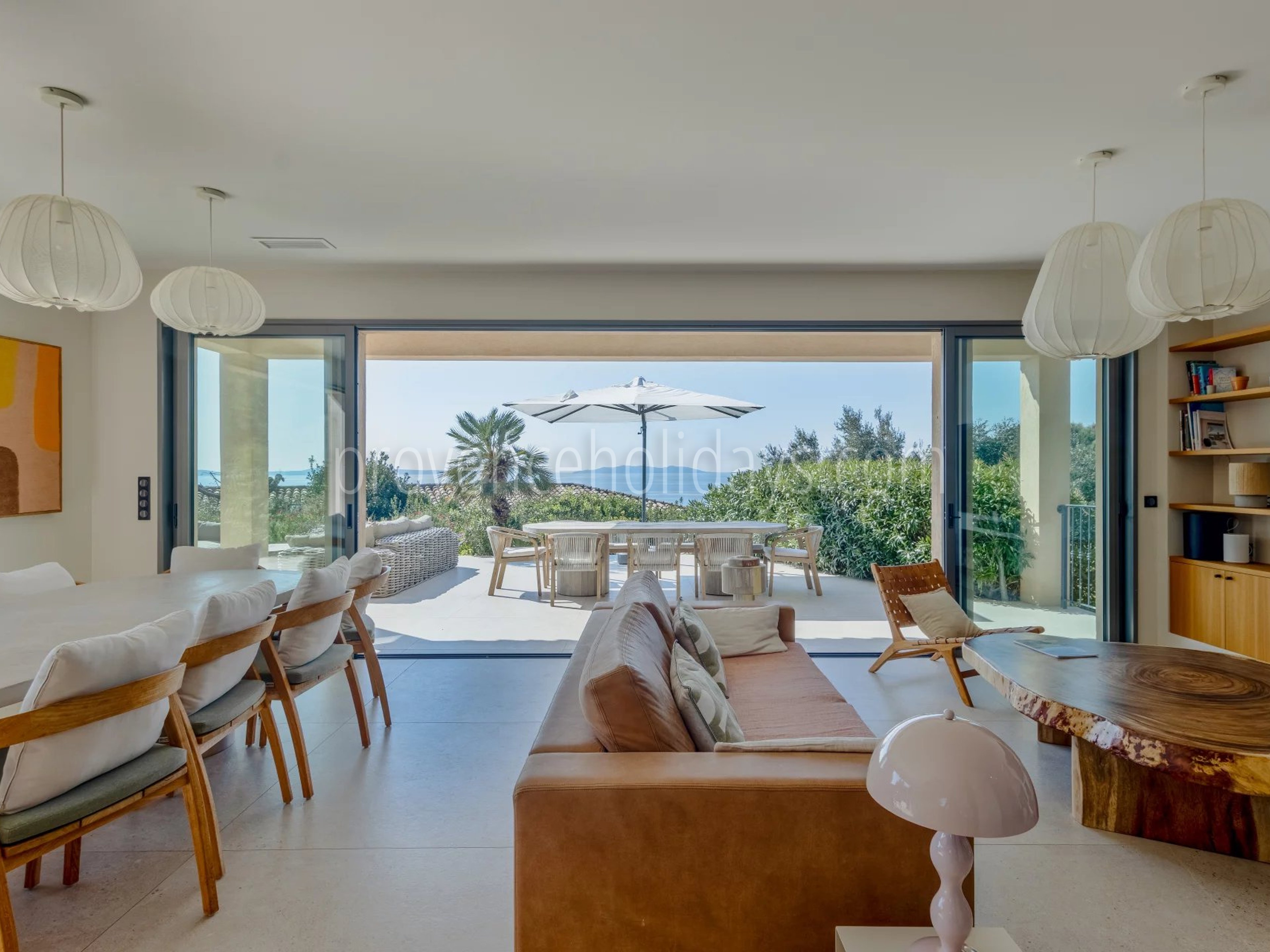 2 - Gerenoveerde villa in Rayol-Canadel-sur-Mer: Villa: Interior
