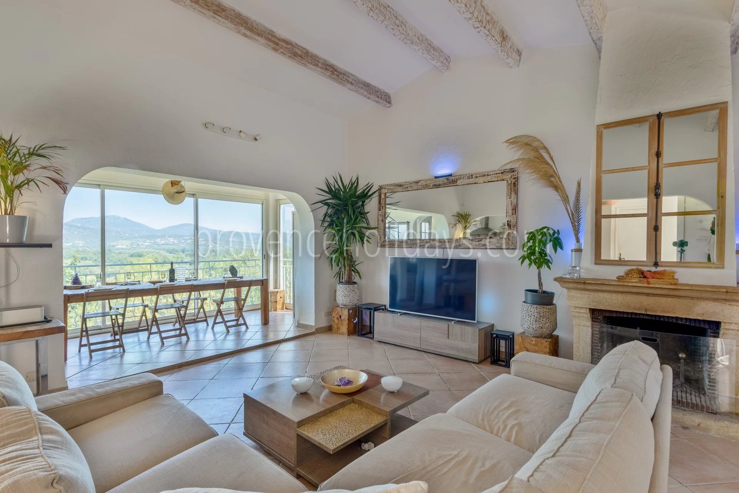 1 - Quiet house in Gassin: Villa: Interior