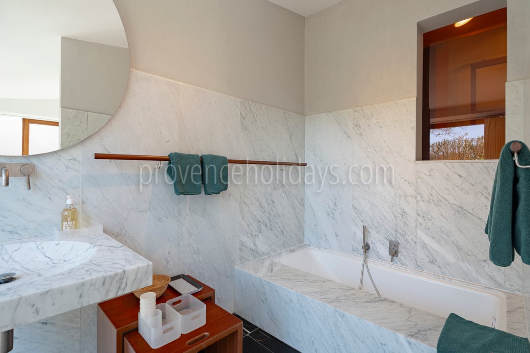 31 - Villa Tahiti: Villa: Bathroom