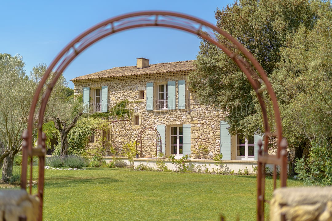 Mas provençal mit Schwimmbad 15 Minuten von Aix-en-Provence entfernt