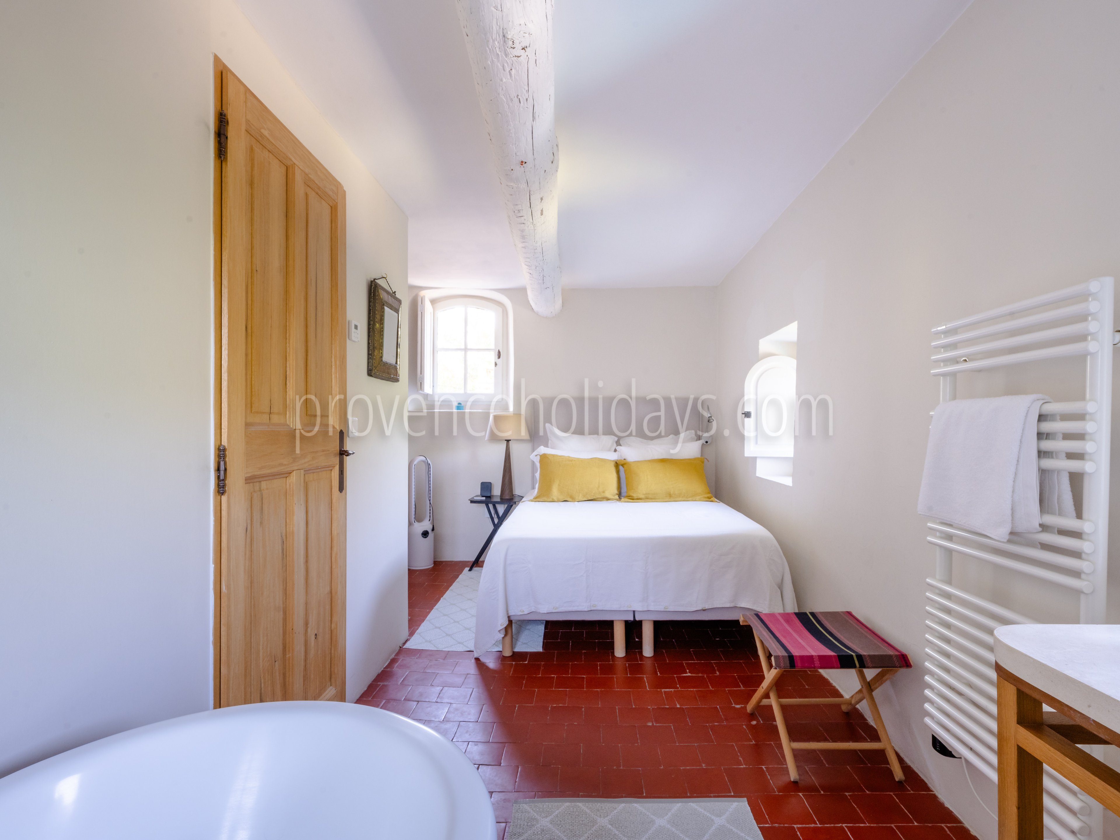 44 - Maison du Soleil: Villa: Bedroom