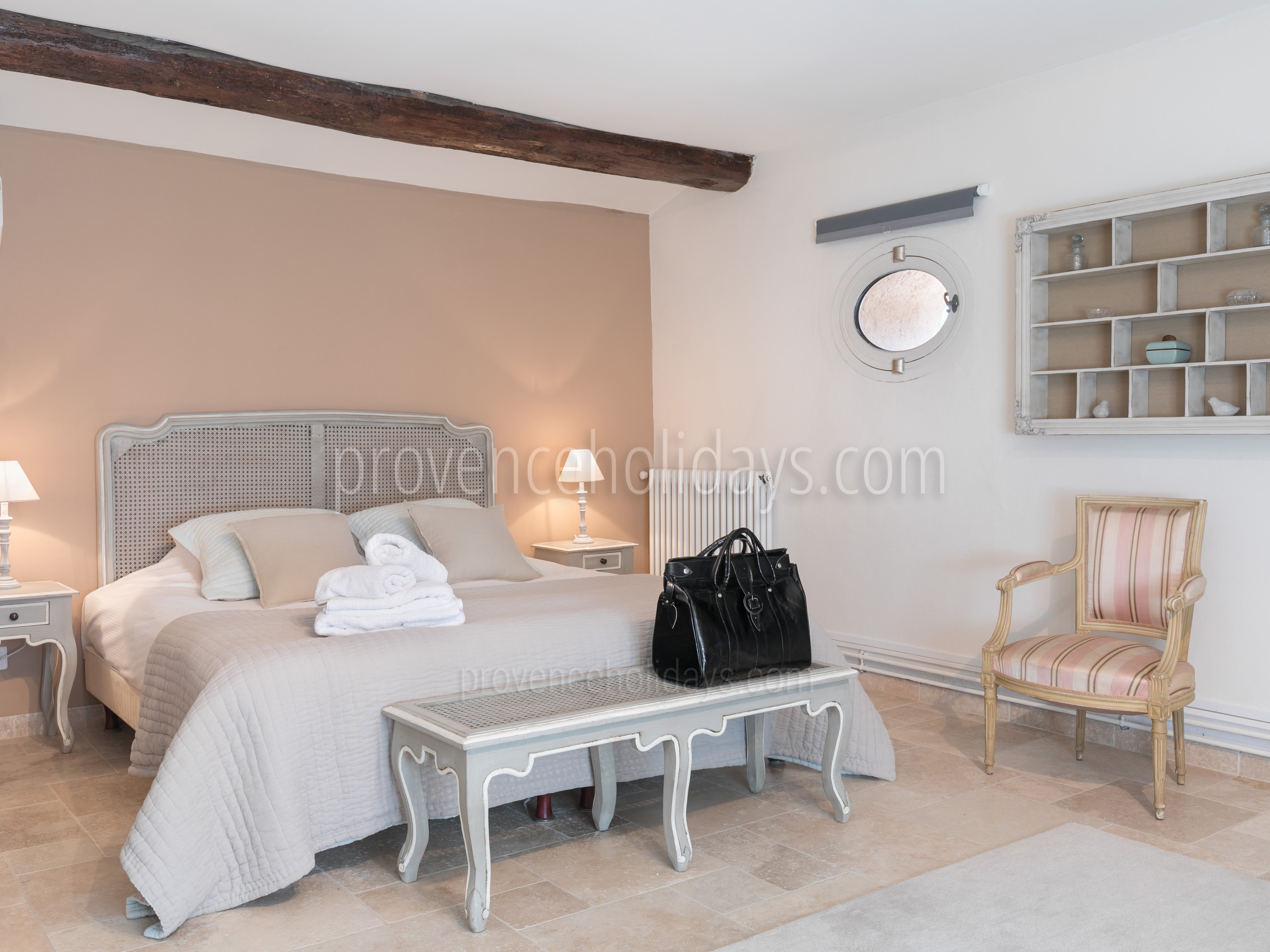 25 - Bastide du Var: Villa: Bedroom
