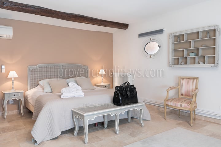 25 - Bastide du Var: Villa: Bedroom