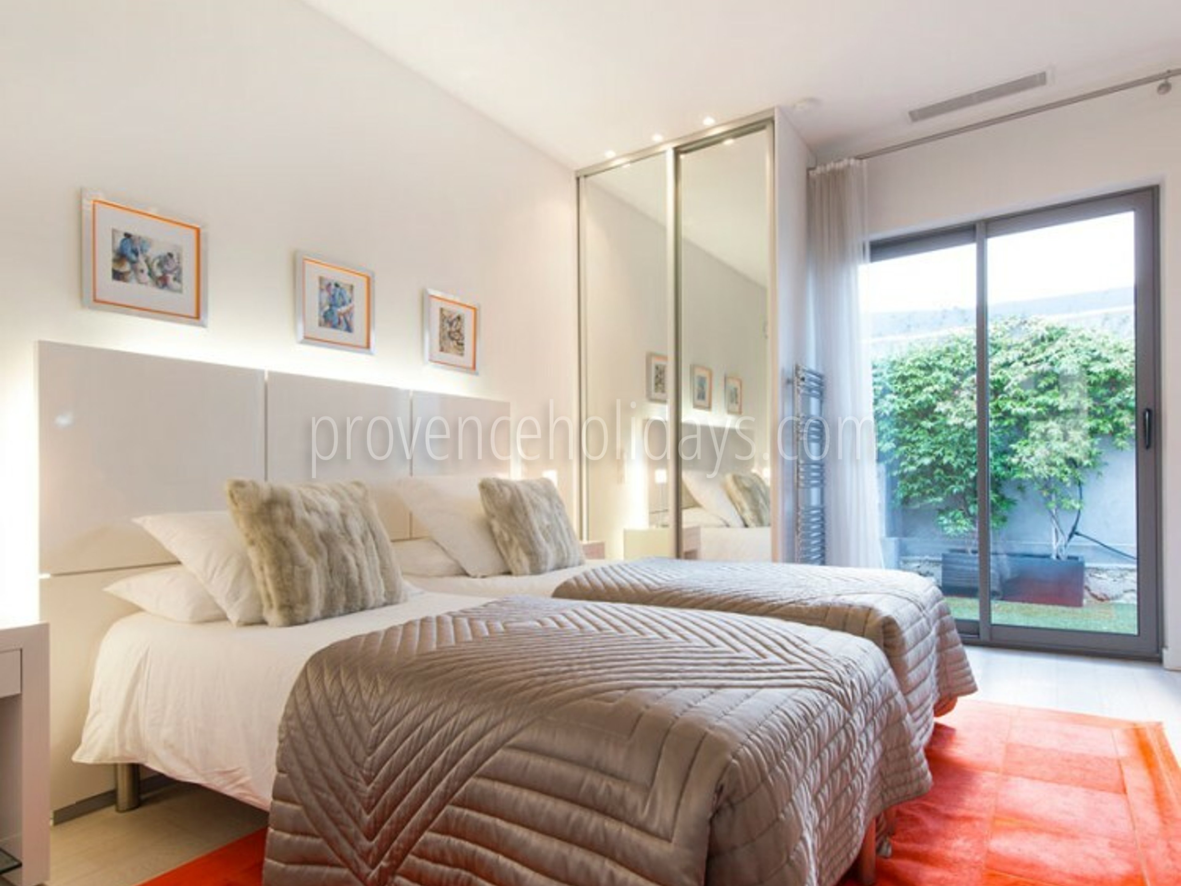 8 - Villa Marine: Villa: Bedroom