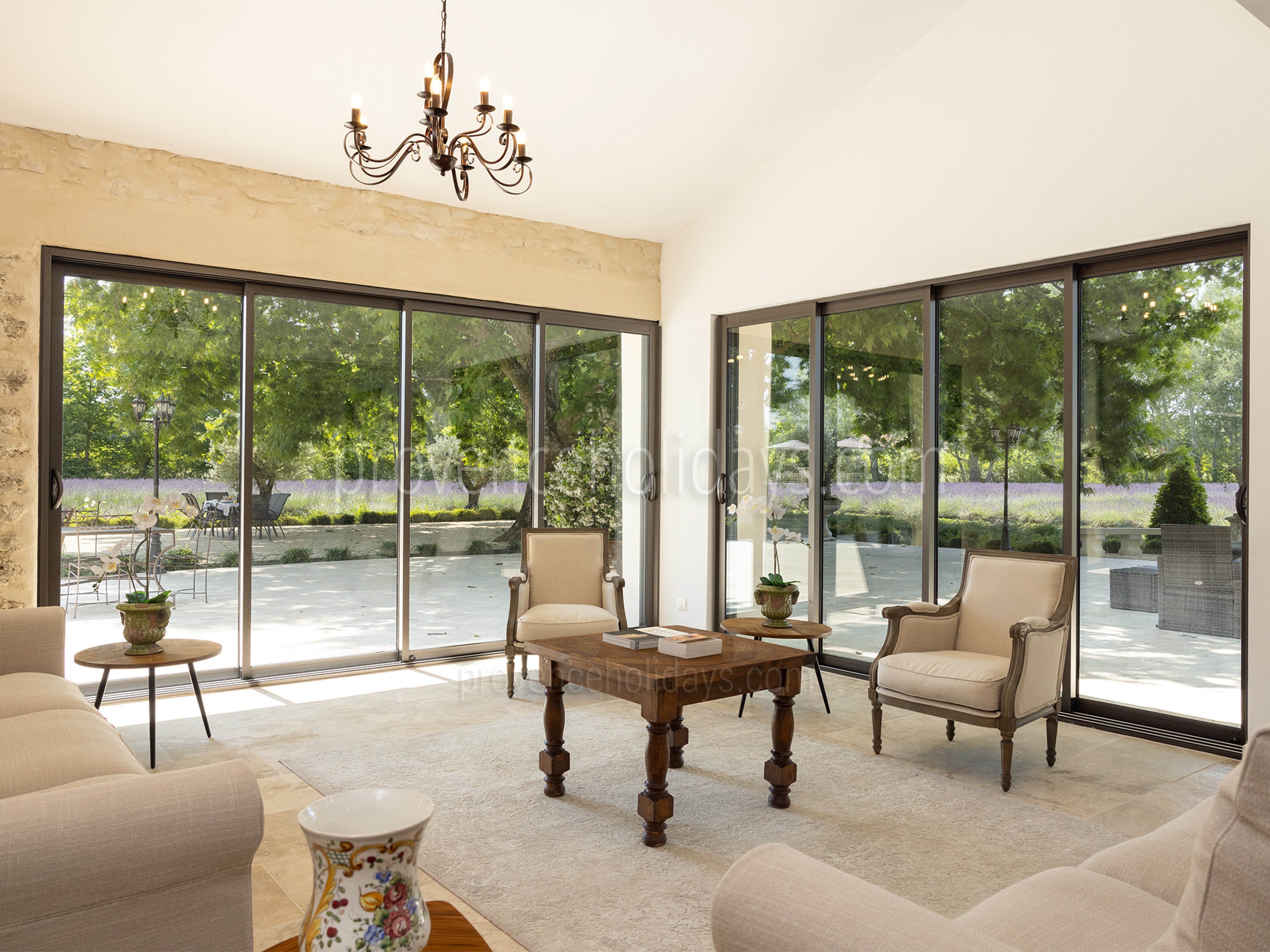 55 - La Bastide Lavande: Villa: Interior