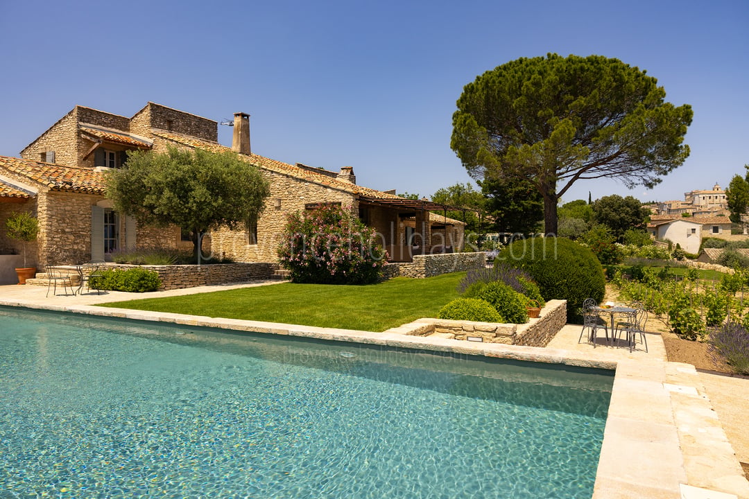 42 - Mas de Bel Air: Villa: Exterior