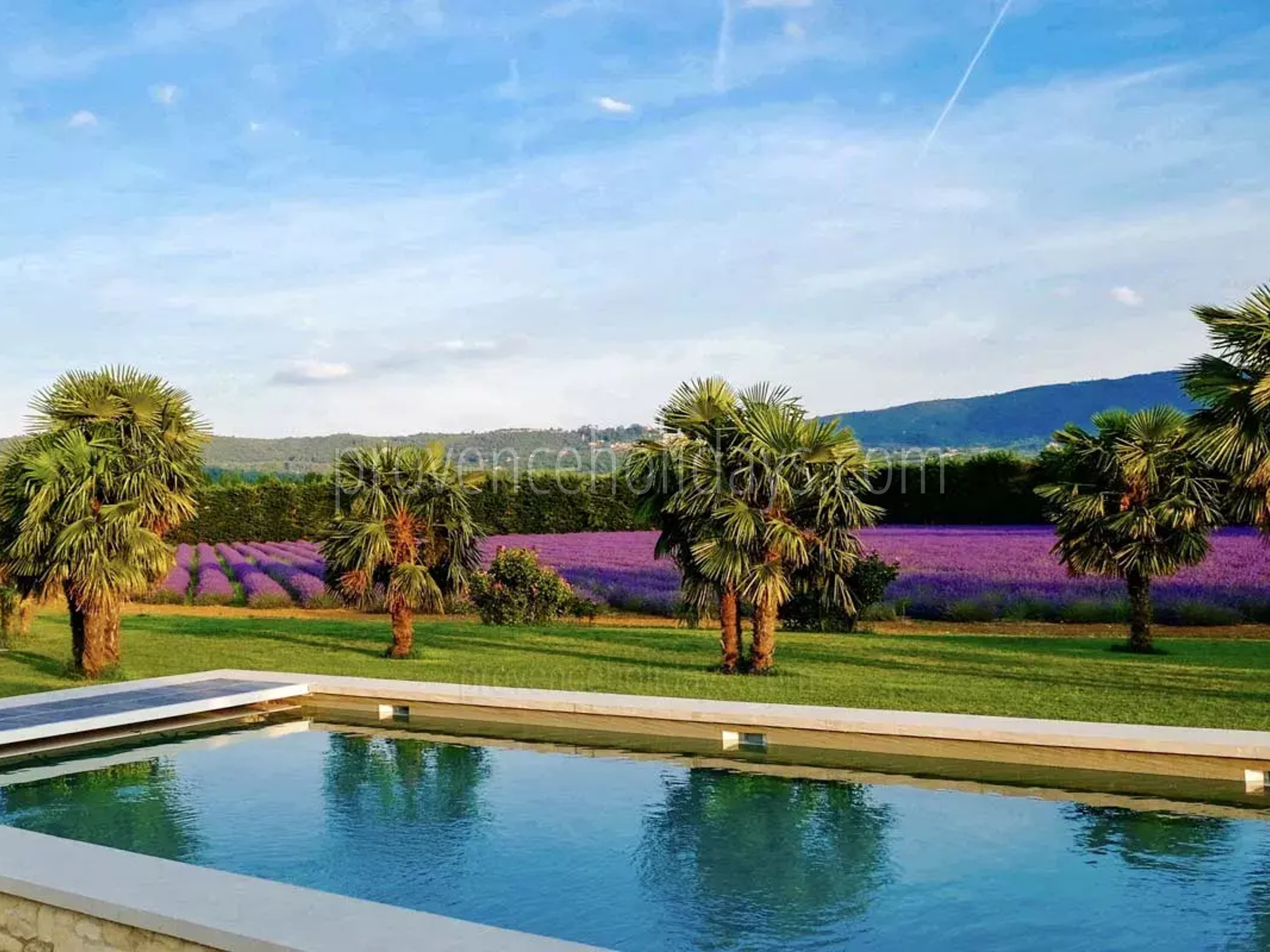 2 - Bonnieux Mas: Villa: Pool