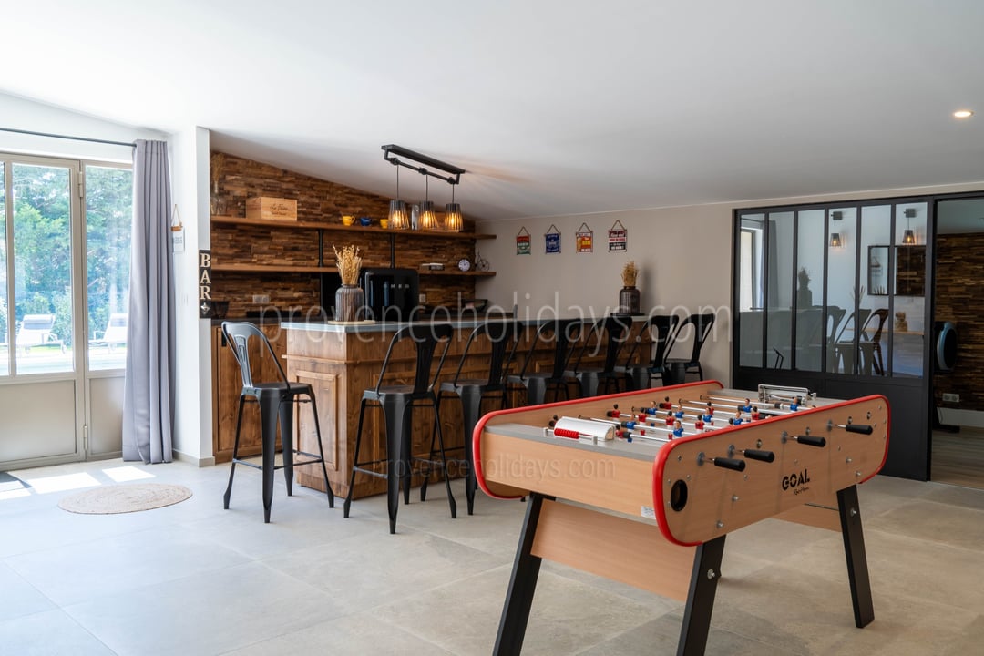 22 - Bastide Leontin: Villa: Interior