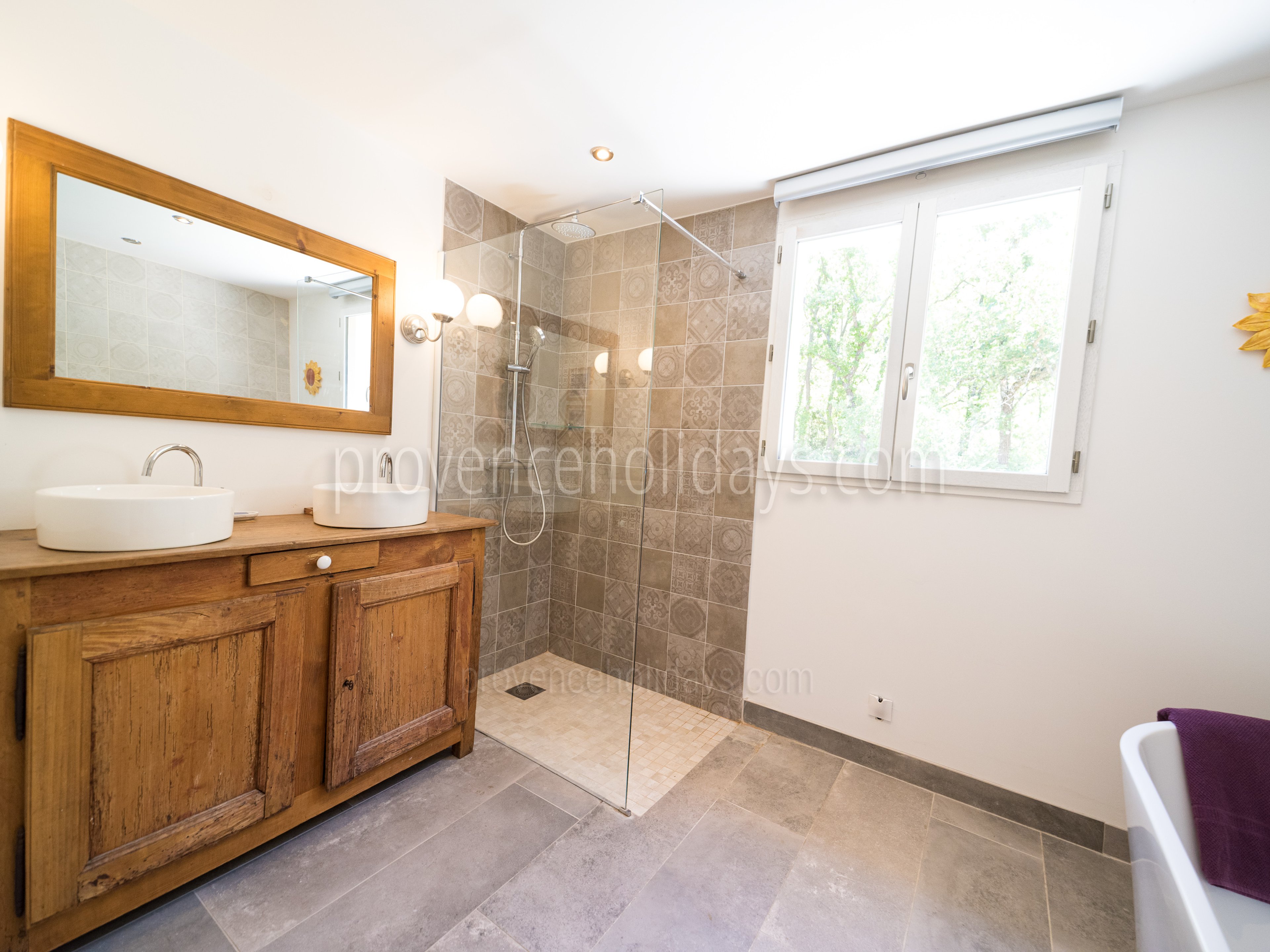 13 - Le Clos du Luberon: Villa: Bathroom