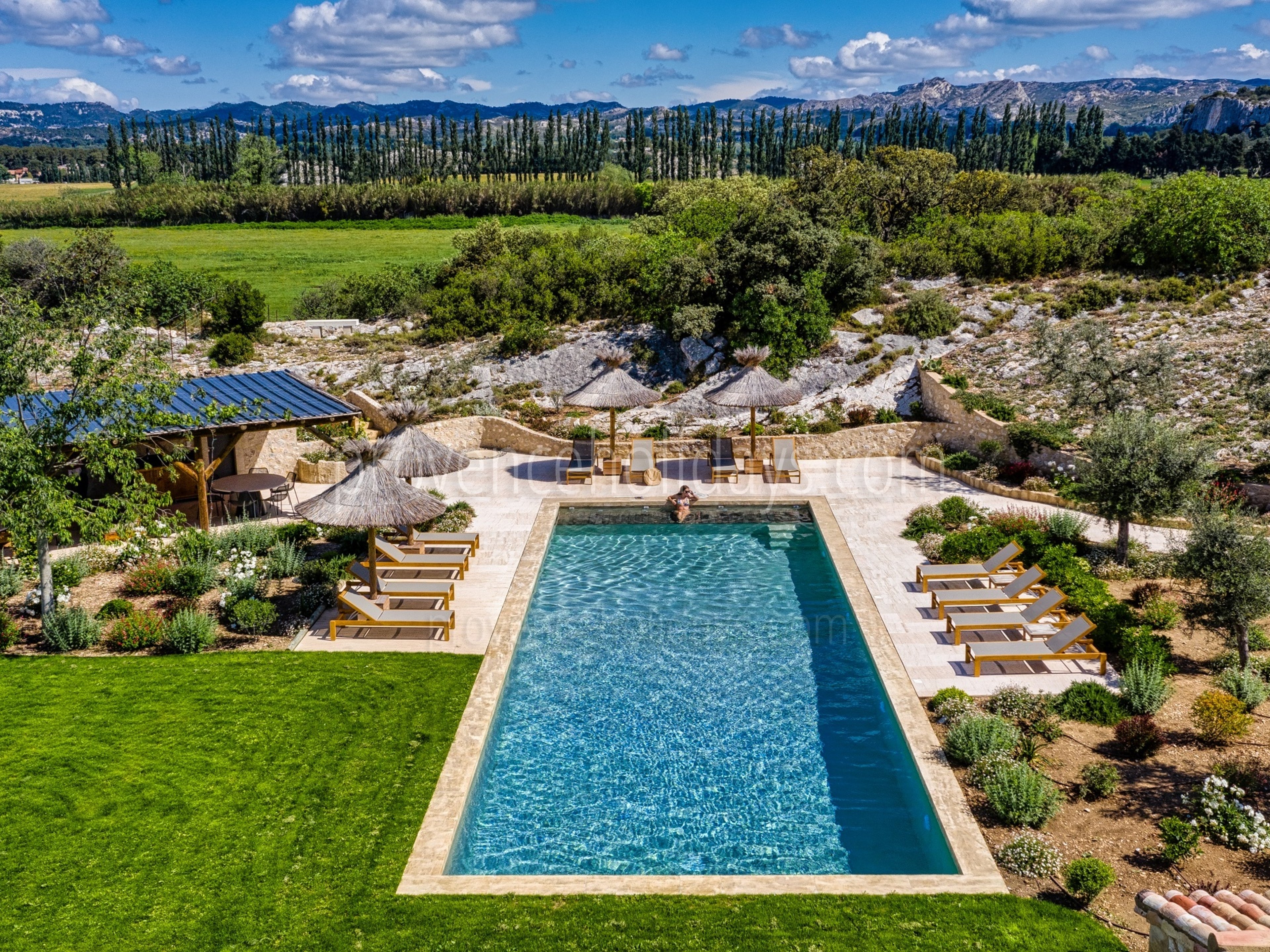 12 - Mas de Pierre: Villa: Pool