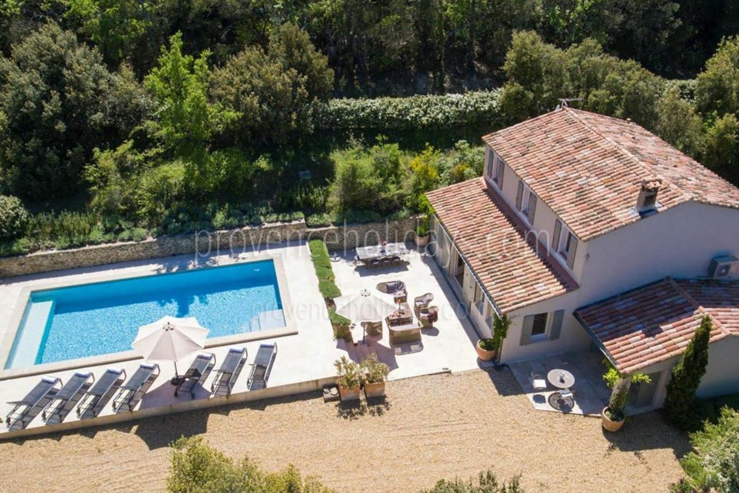 2 - Maison de la Colline: Villa: Exterior