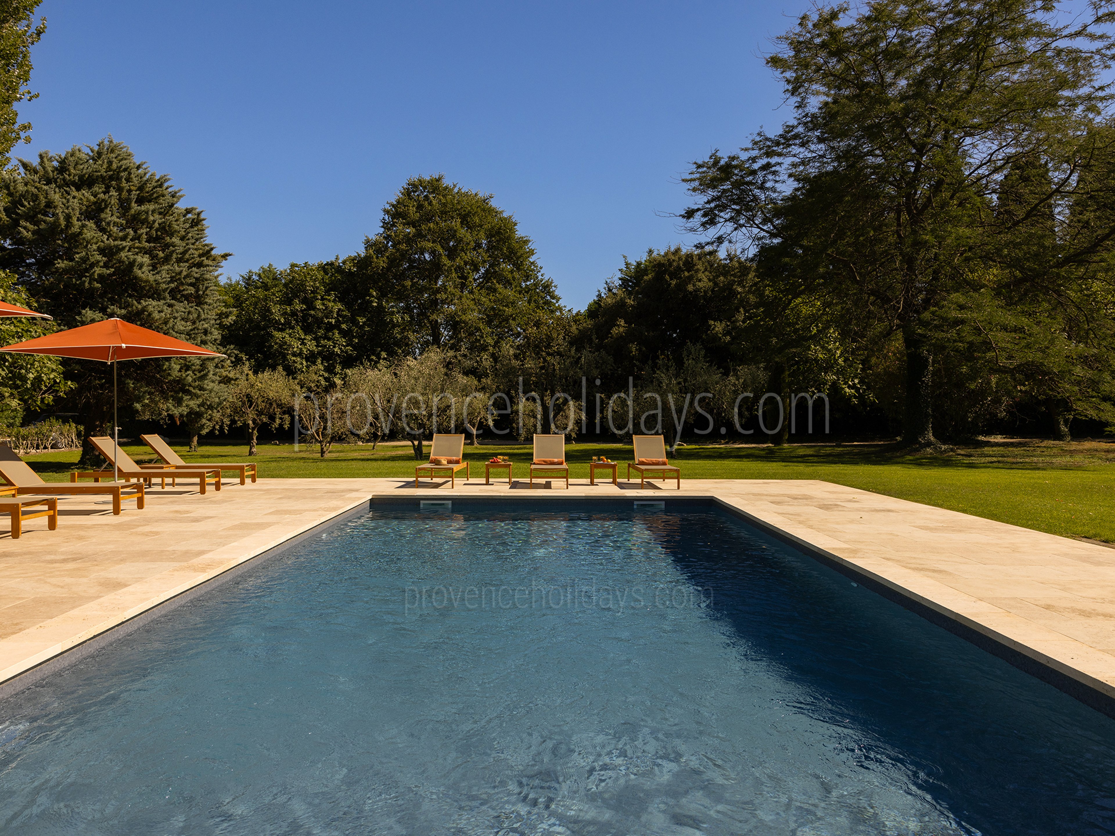 2 - Le Mas des Magnans: Villa: Pool