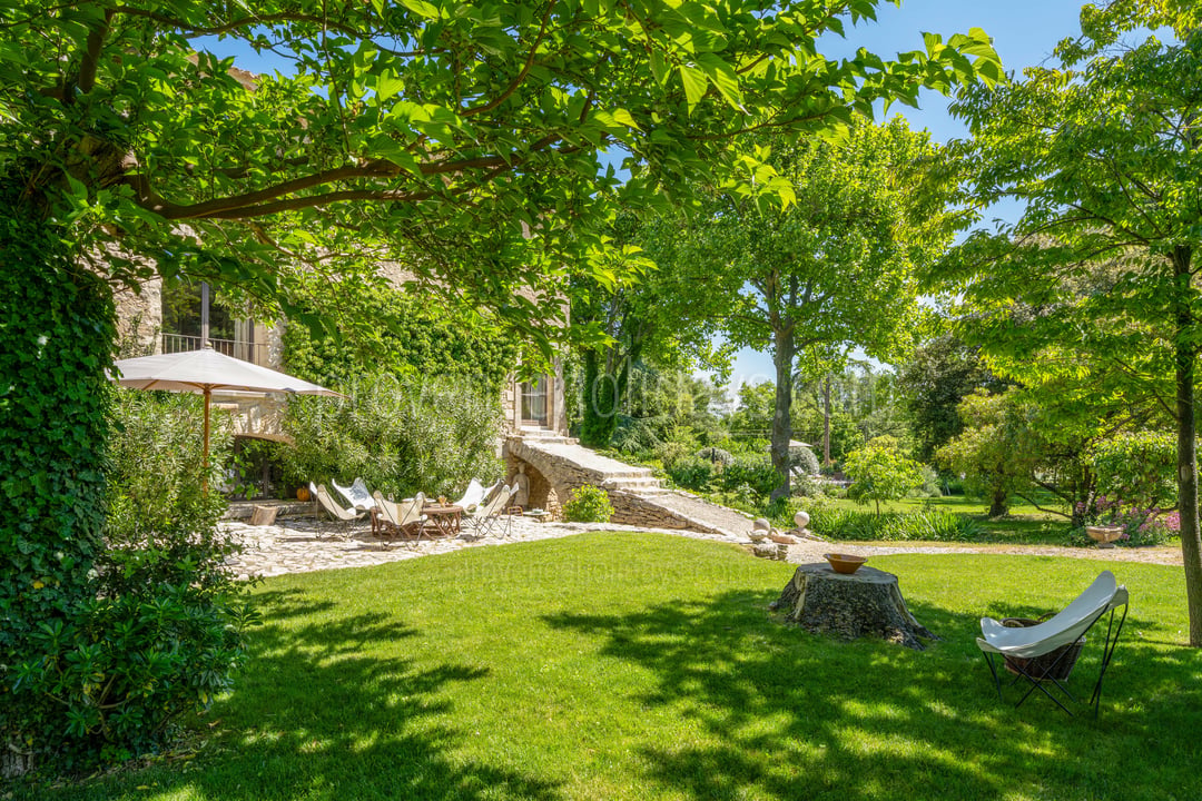 14 - La Chapelle Saint-Pons: Villa: Exterior