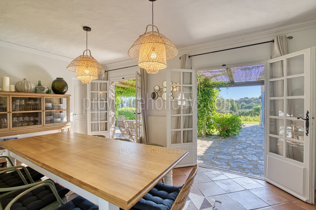 18 - Azur Horizon: Villa: Interior