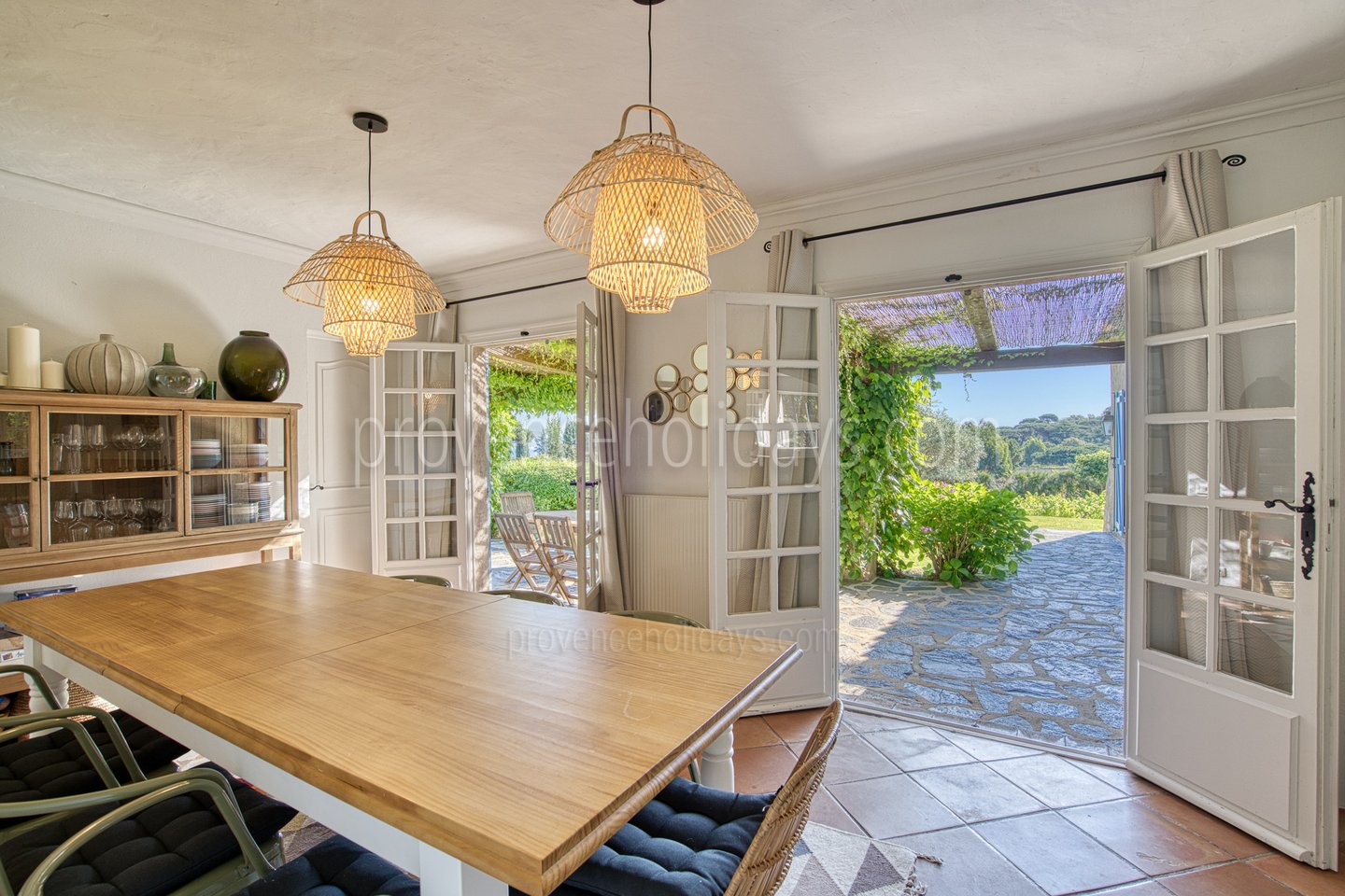 18 - Azur Horizon: Villa: Interior