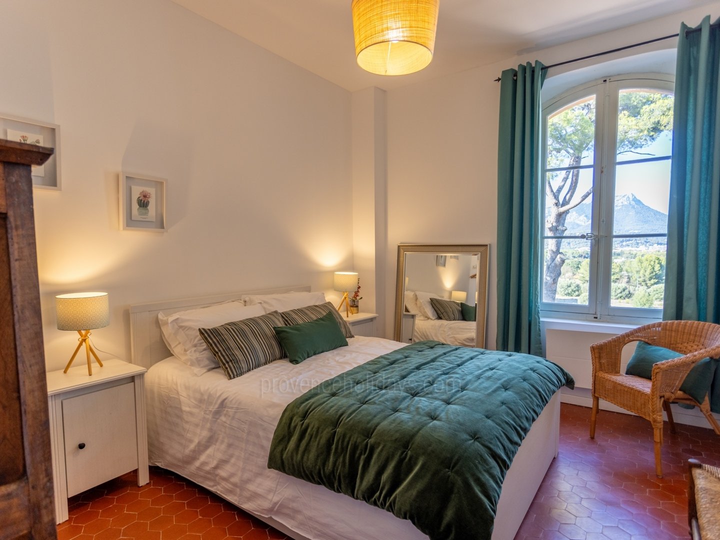 28 - Bastide Le Pradet: Villa: Bedroom
