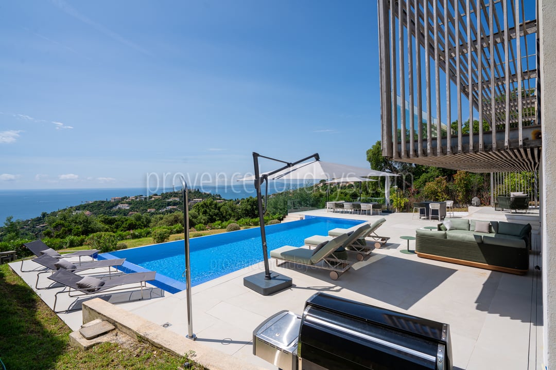 27 - Villa Iris: Villa: Pool