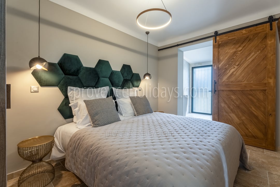 4 - Villa des Estrets: Villa: Bedroom
