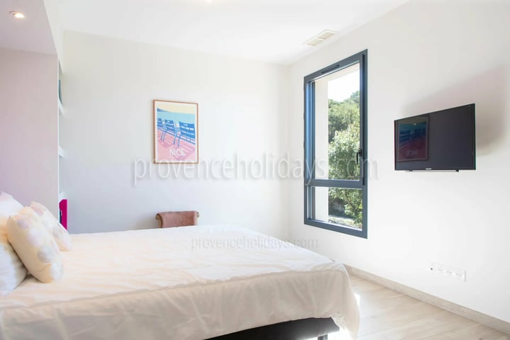 10 - Villa Harmonie: Villa: Bedroom