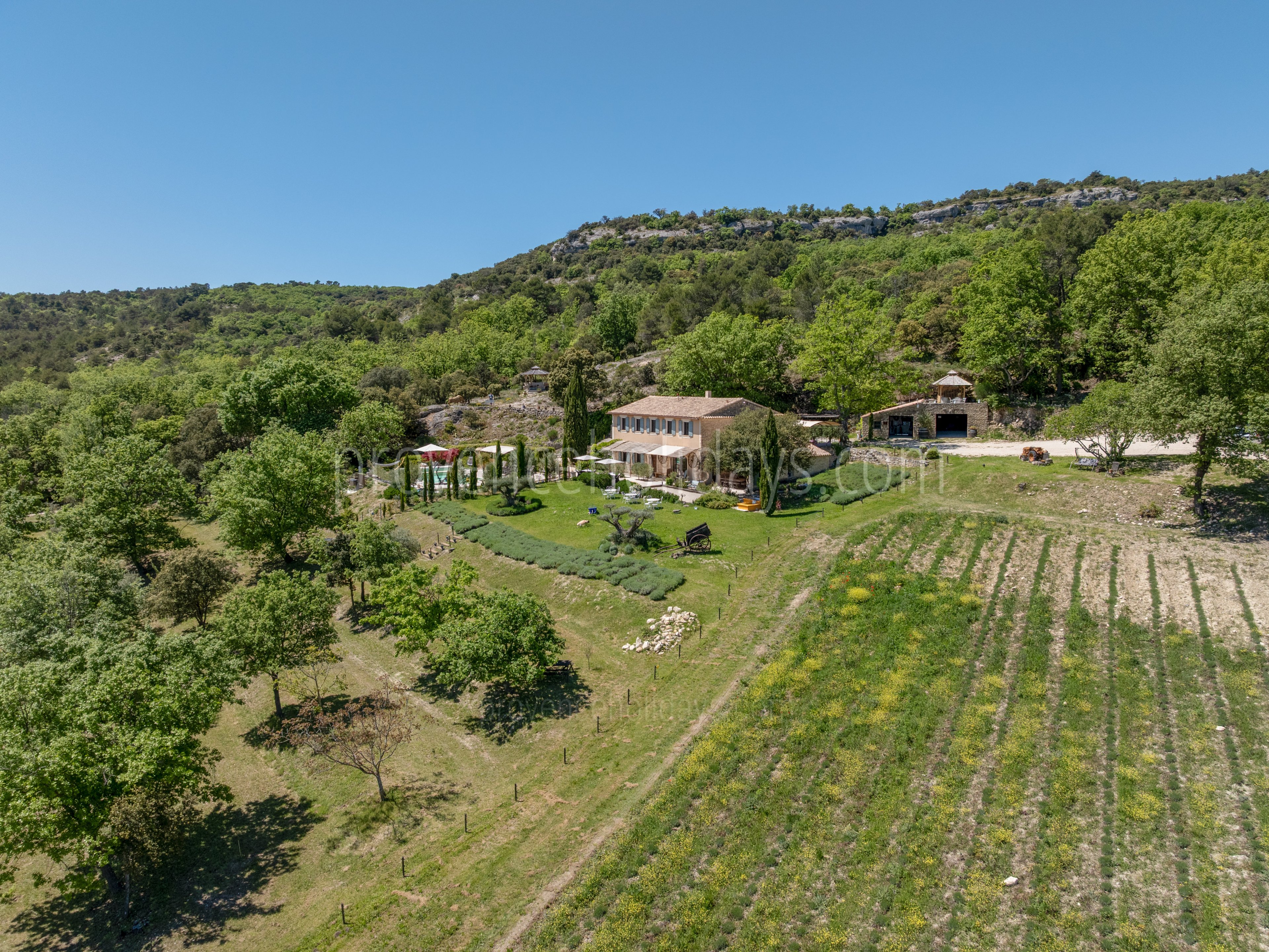 2 - Bastide des Chênes: Villa: Exterior