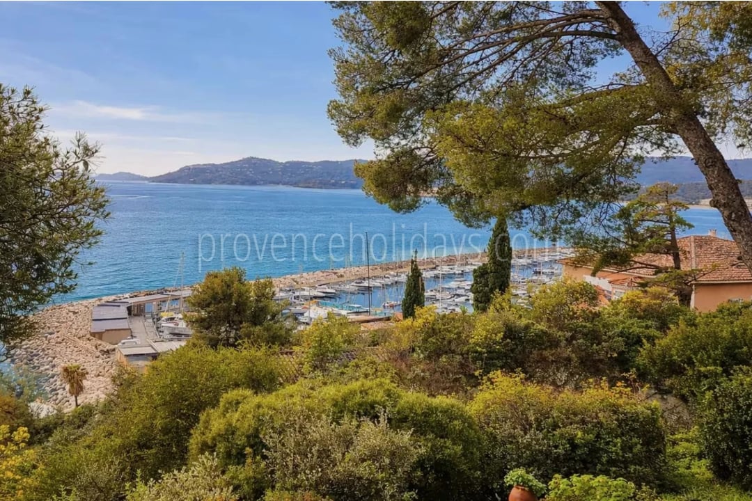 Historic villa with views of the Îles d'Or in Lavandou - Swimming Pool