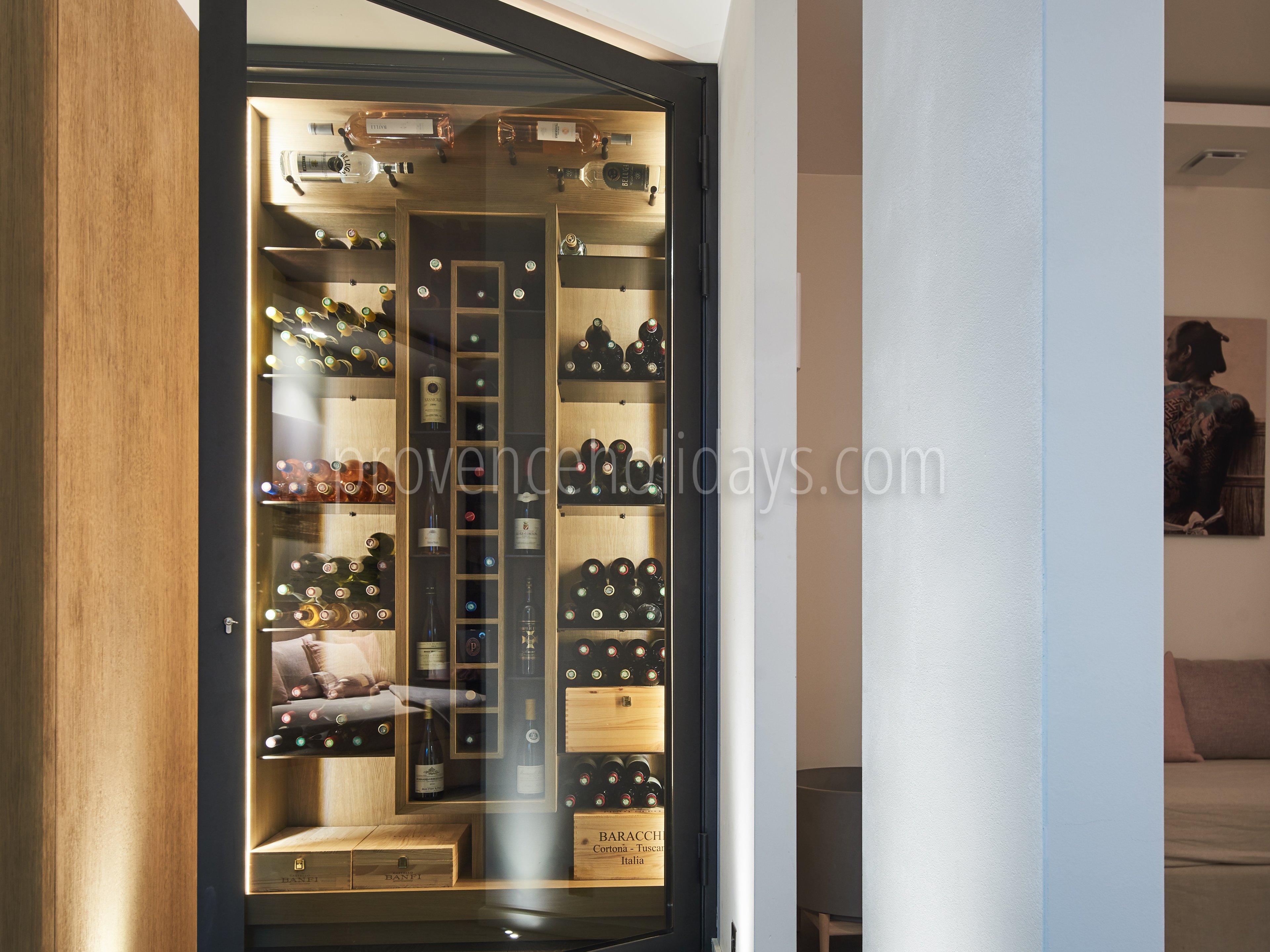 32 - Villa du Cap: Villa: Interior