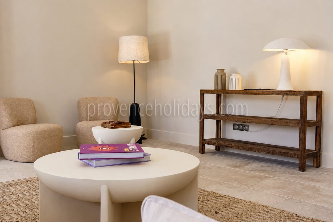 5 - Villa within walking distance of Maussane-les-Alpilles: Villa: Interior