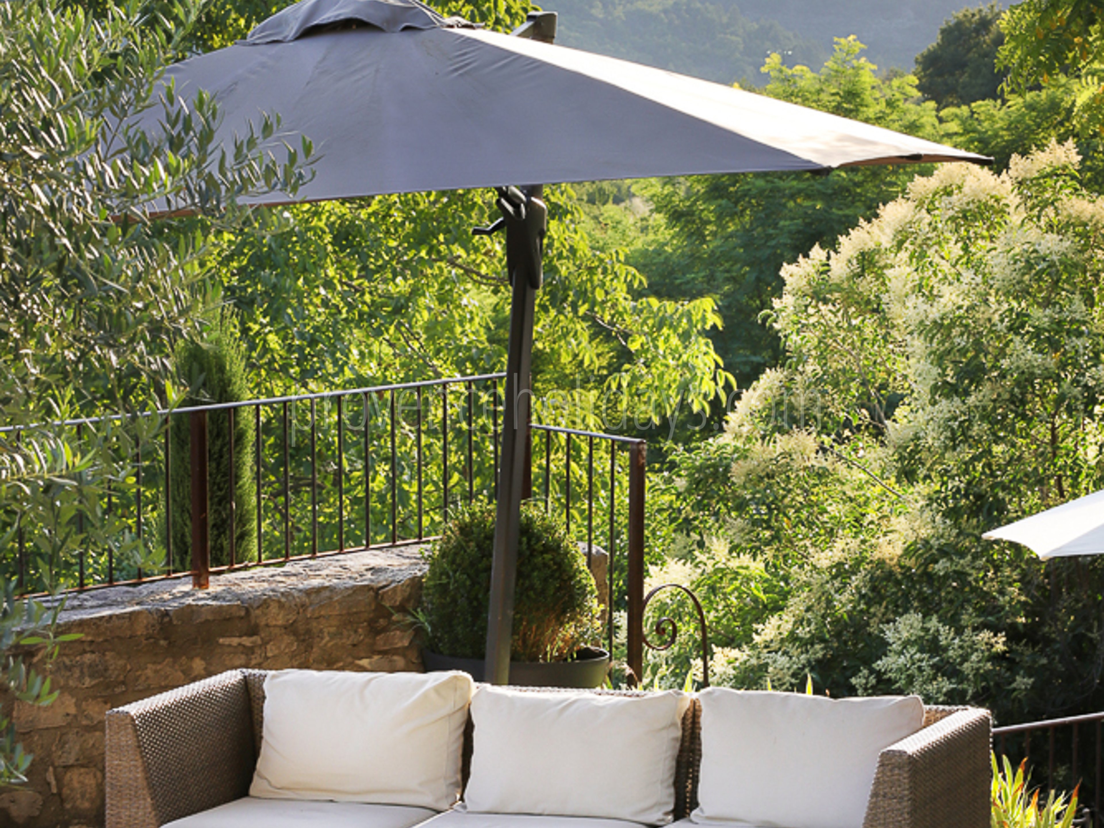 16 - Mas Castillon: Villa: Exterior