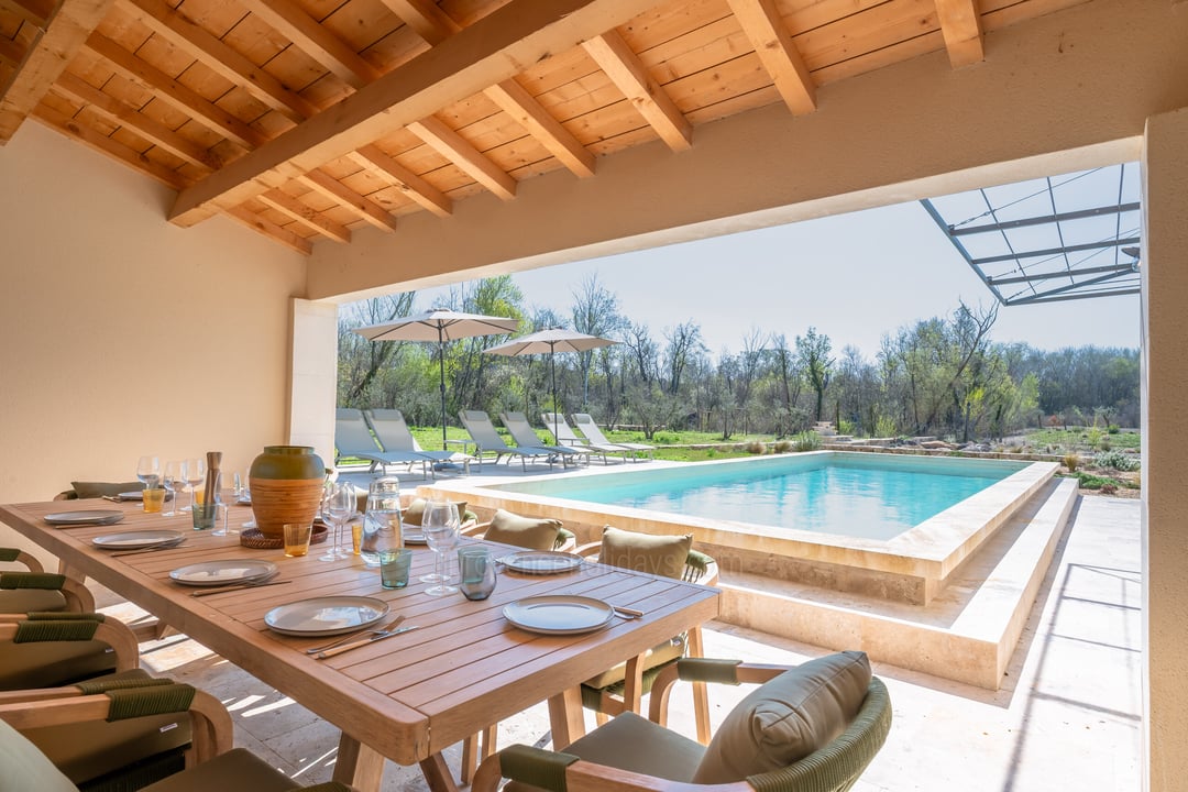 Helles und modernes Haus in Maussane-les-Alpilles