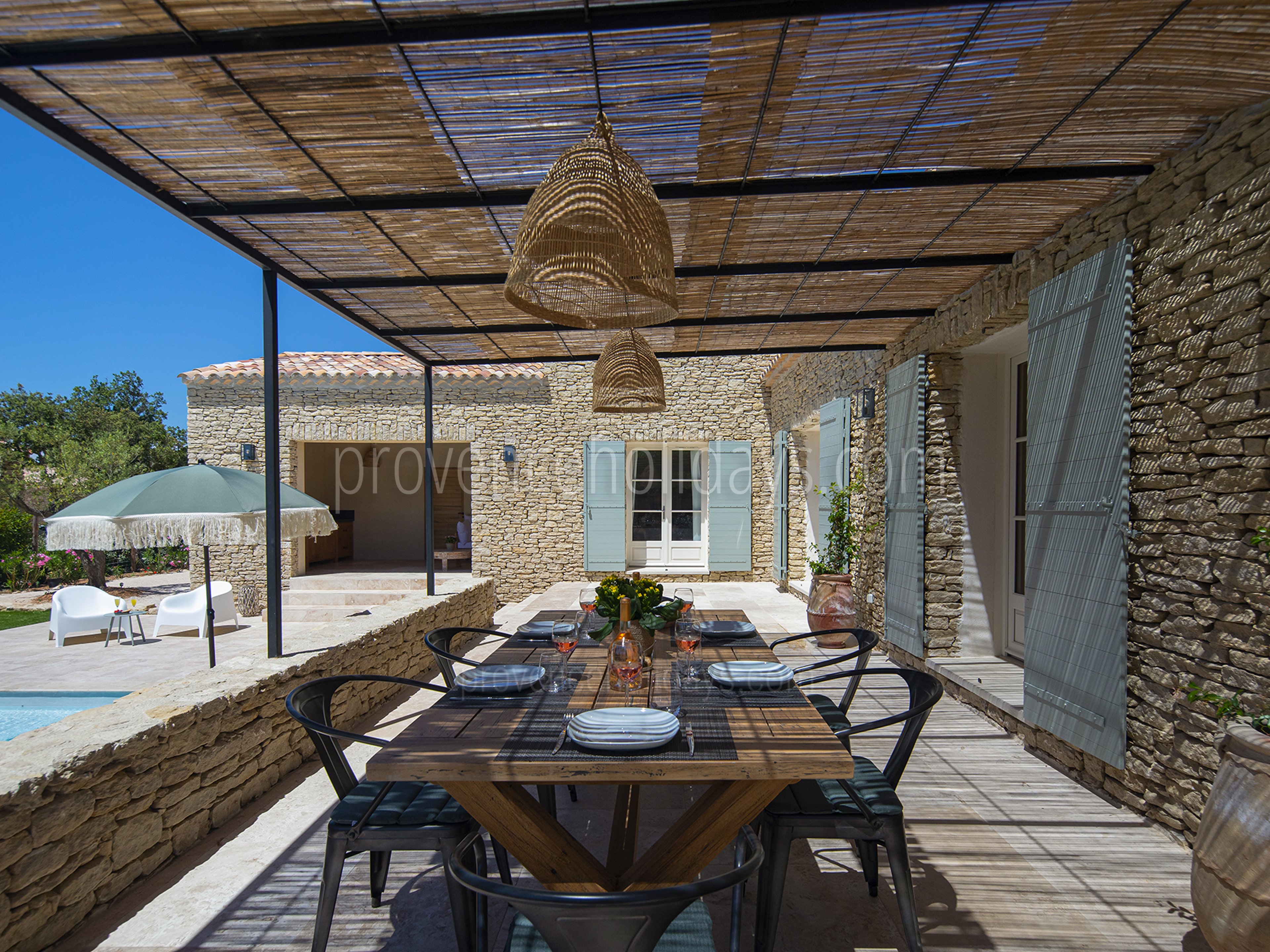 25 - Mas de Fontblanche: Villa: Exterior