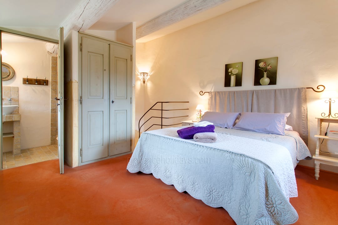 21 - Mas Bonnieux: Villa: Bedroom