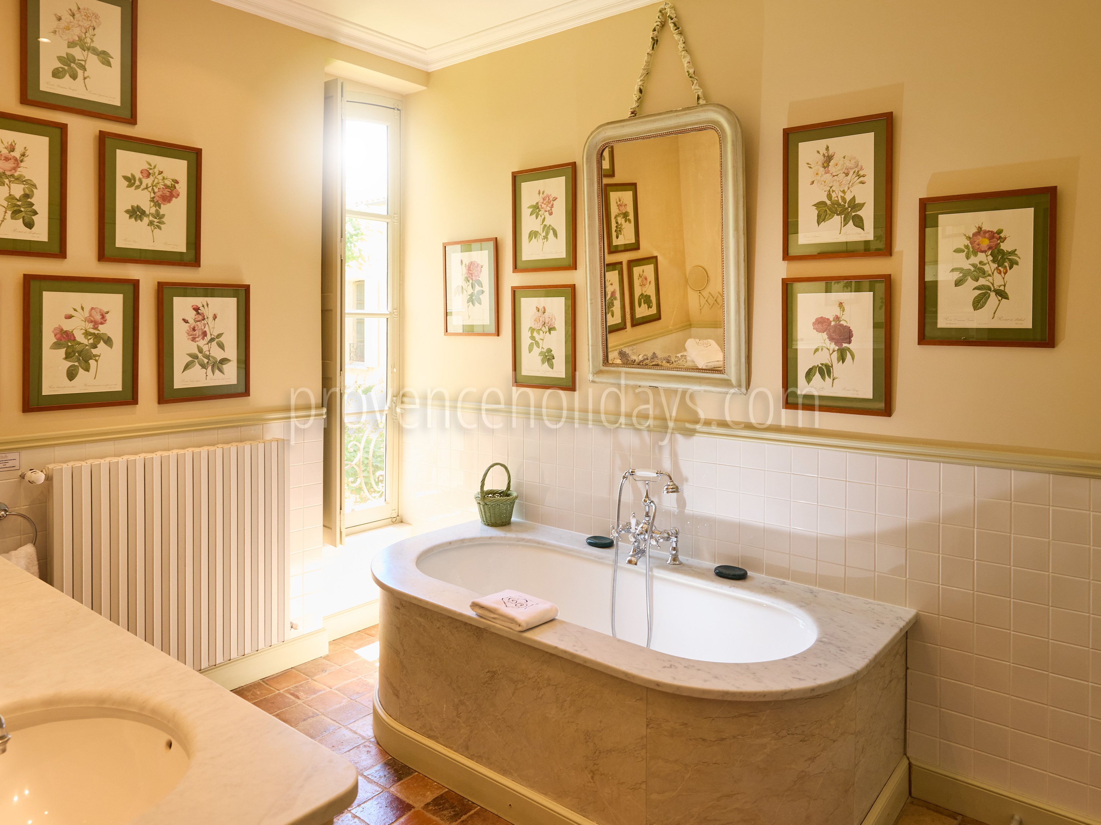 27 - Le Château: Villa: Bathroom 4